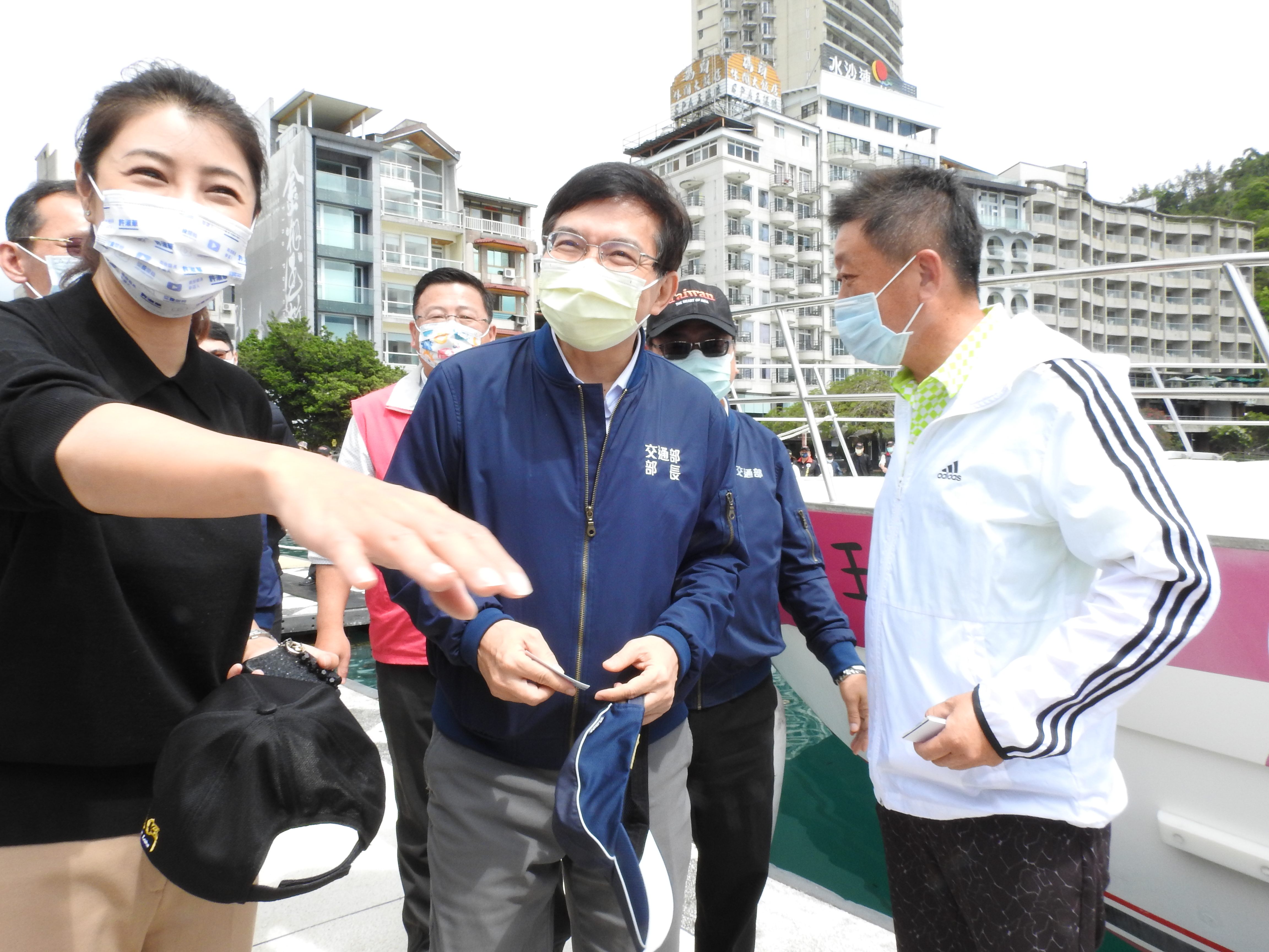 other image2-Sun Moon Lake yacht e-ticket and other tourism and transportation construction on the way, County Magistrate appreciates Legislator Hsu and MOTC for their support, March 31