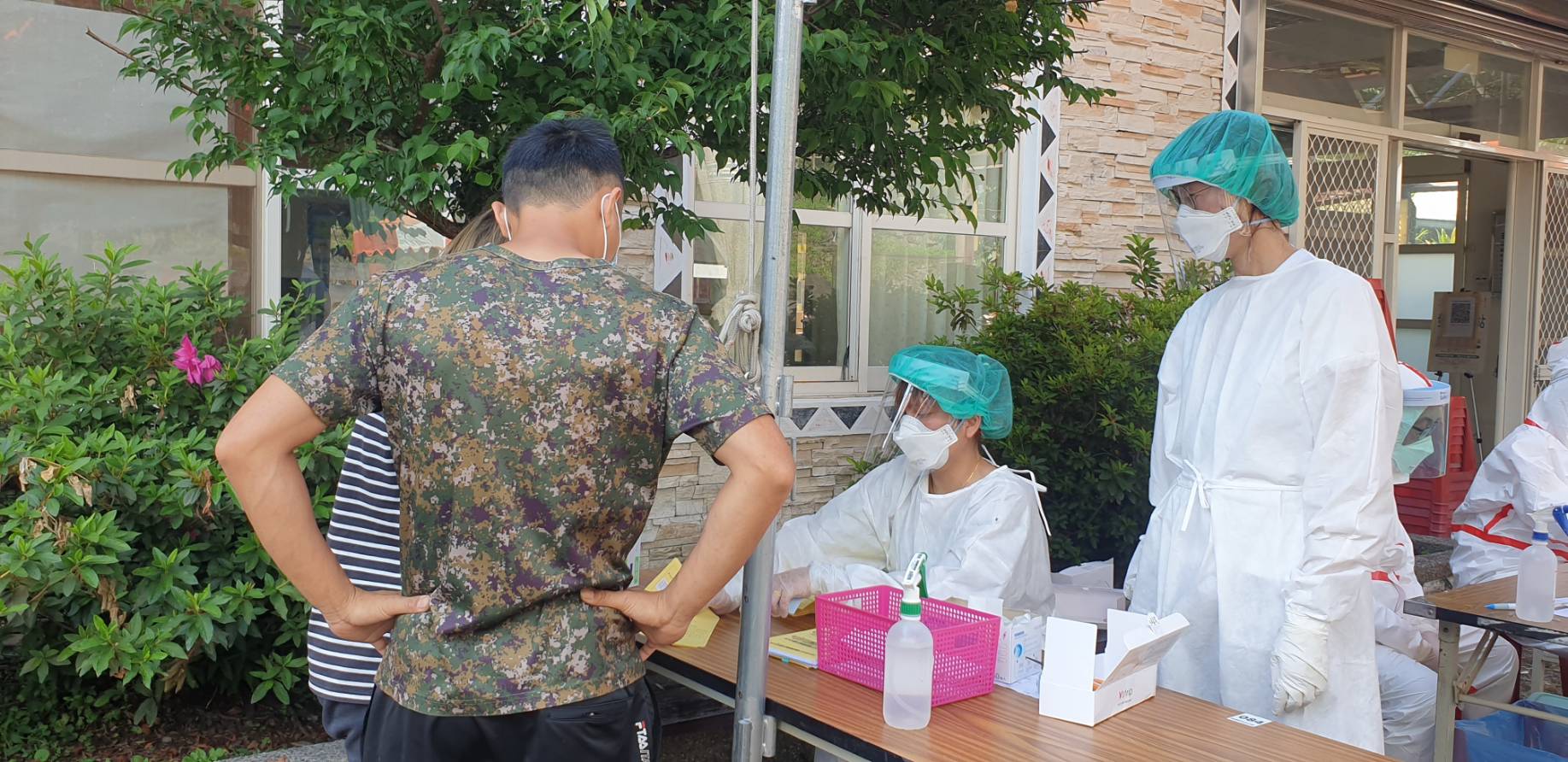 other image1-County Magistrate Lin pays tribute to healthcare workers on International Nurses Day, May 12