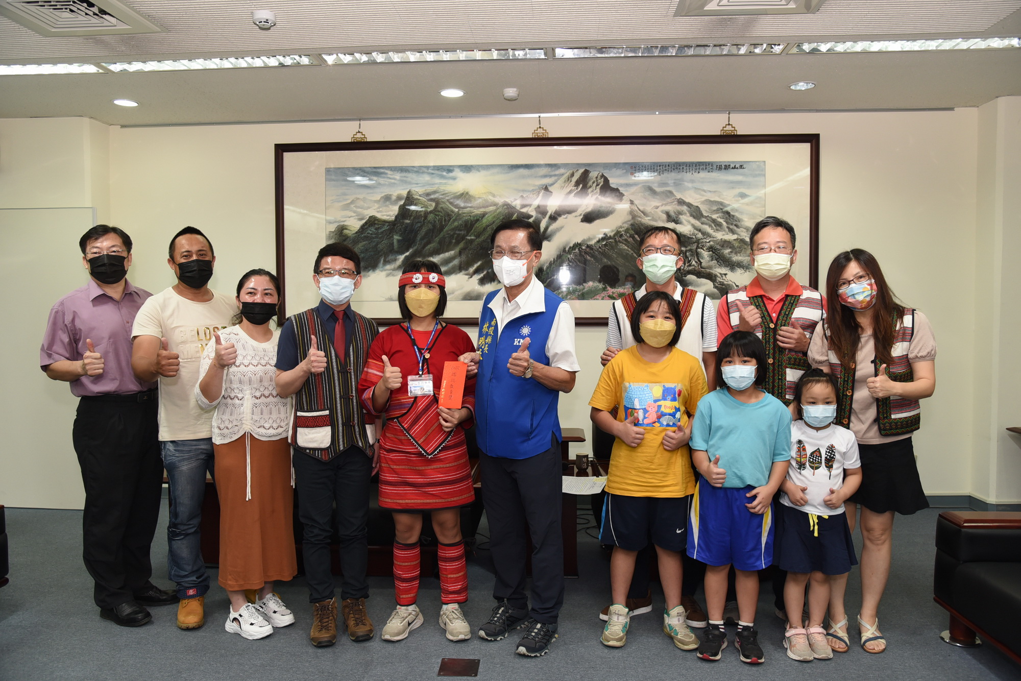 (開新視窗)連至 合照 完整照片