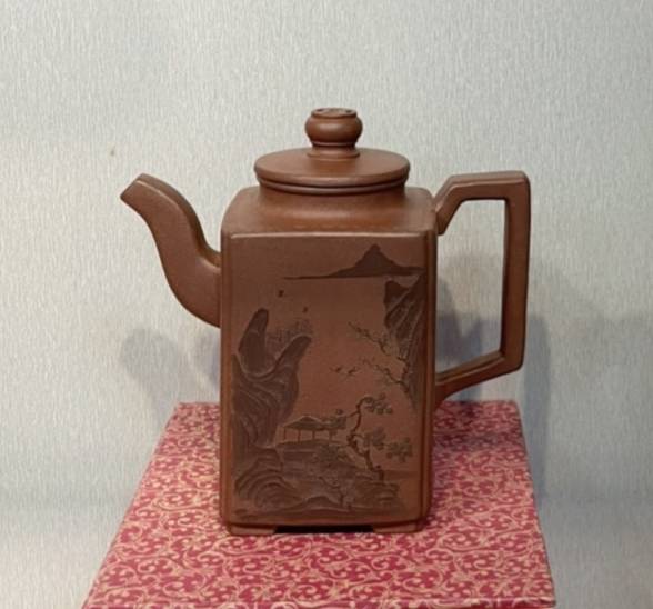 (開新視窗)連至 南投縣紫砂陶藝協會會員聯展 完整照片