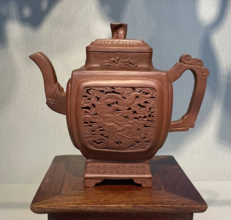 (開新視窗)連至 南投縣紫砂陶藝協會會員聯展 完整照片