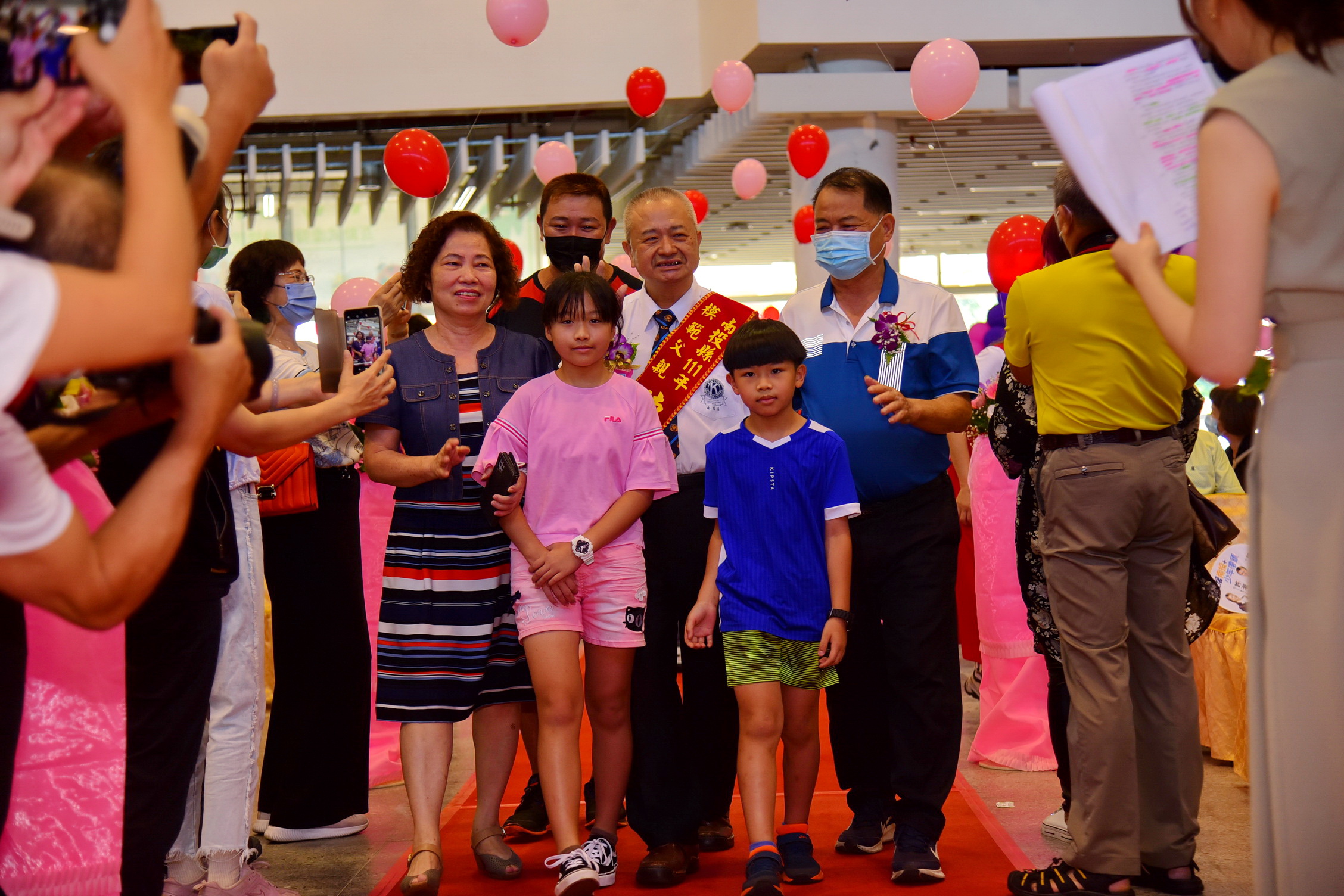 other image2-Paying tribute to all parents, Nantou County Government commends 33 model mothers and fathers, August 4