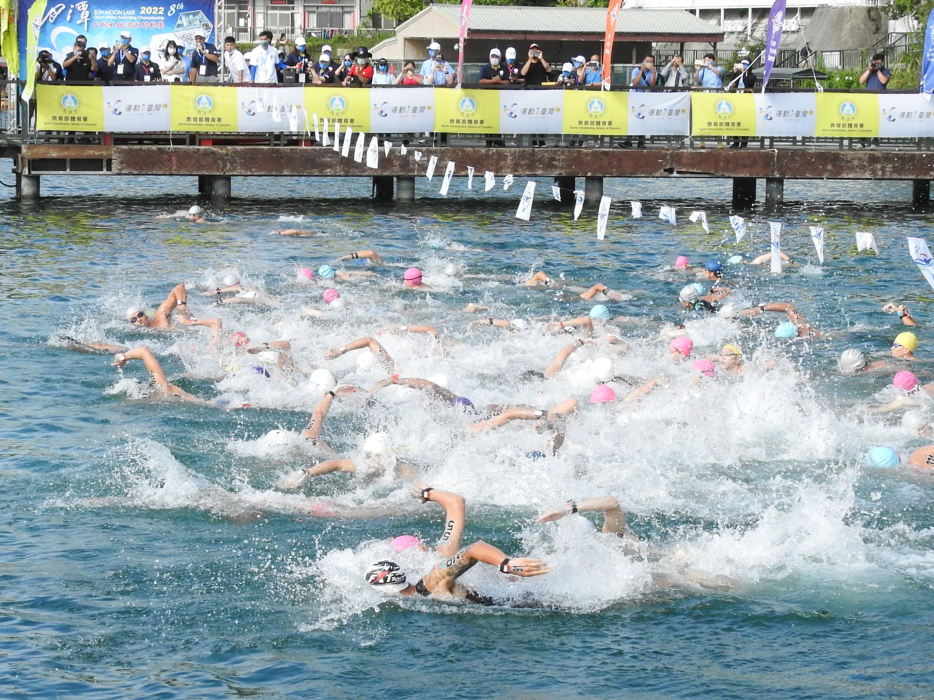 other image4-The 2022 Sun Moon Lake Open Water Swimming Championship and the SUP Competition were held under perfect weather , September 3