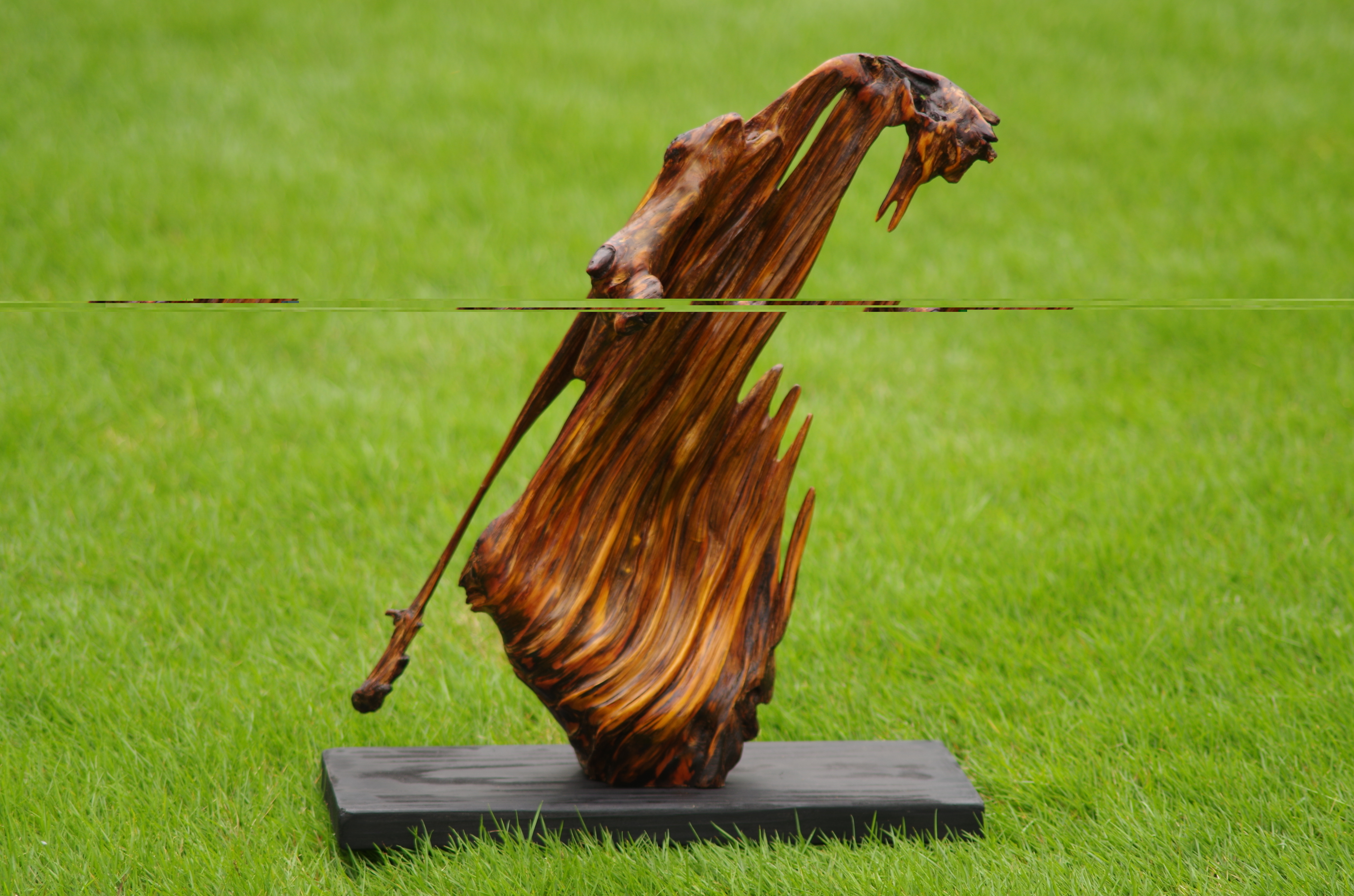 文章圖片-自然雕.意境美-陳文欽檜木展