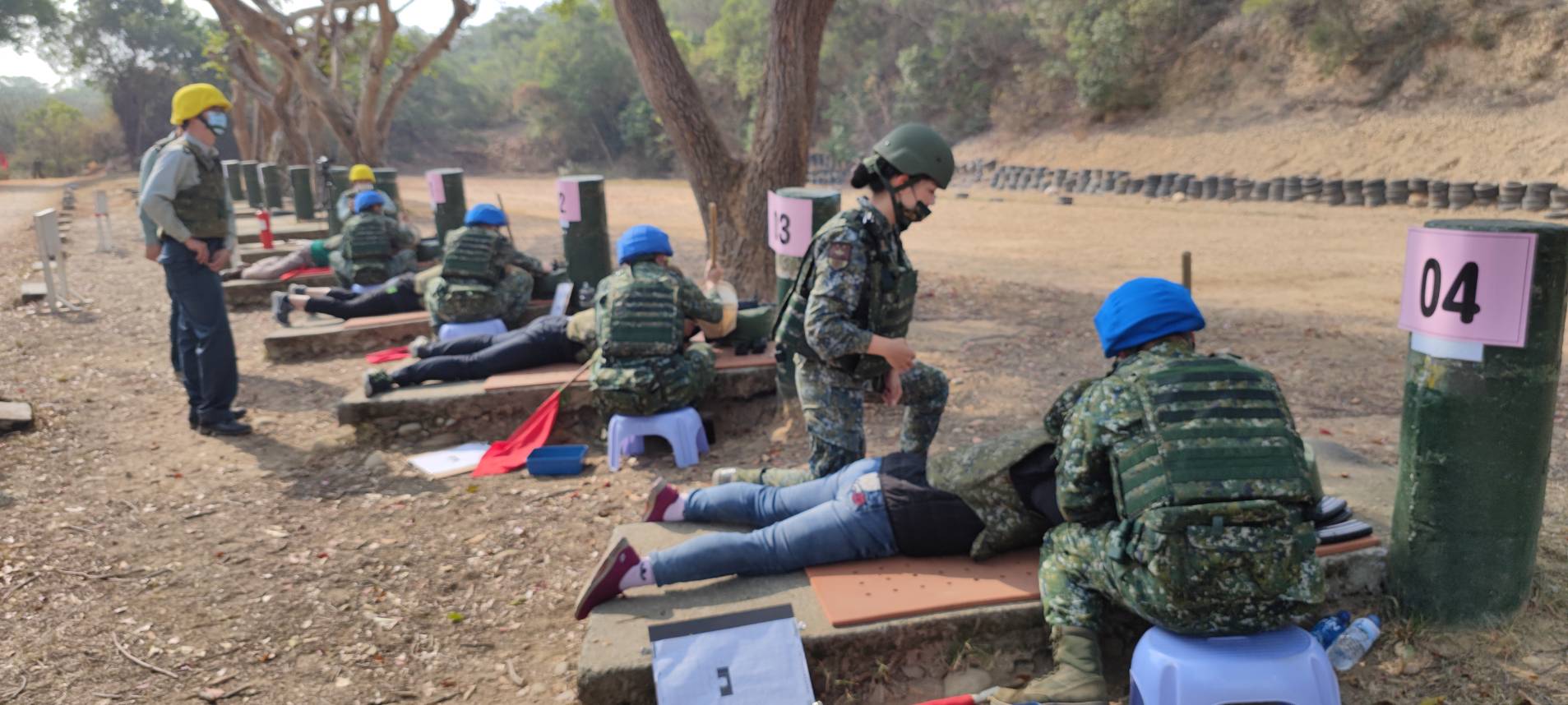 (開新視窗)連至 南投縣111學年度全民國防教育實彈射擊體驗 完整照片