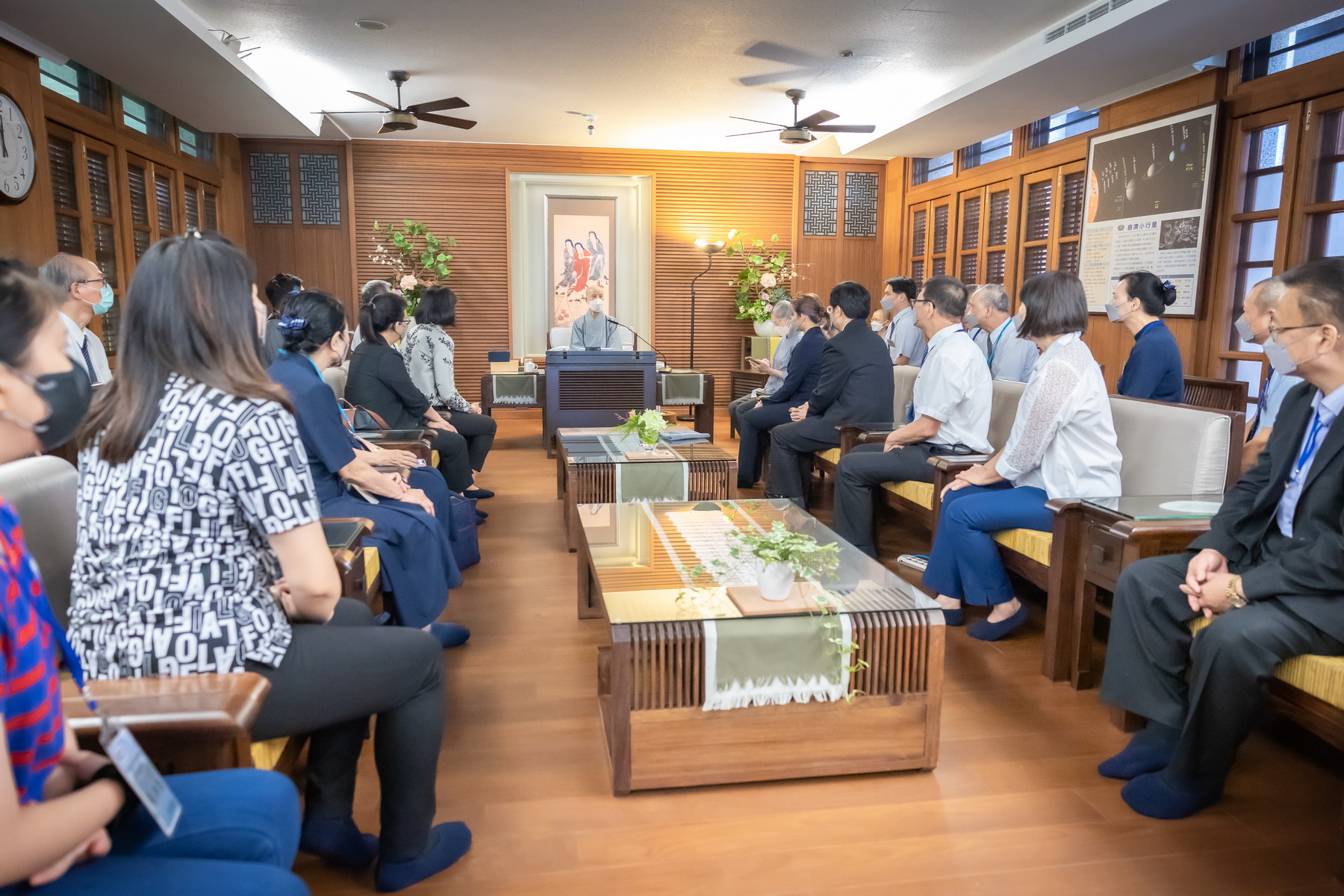 (開新視窗)連至 許縣長率隊拜訪慈濟上人　感謝慈濟長期照顧南投人 完整照片