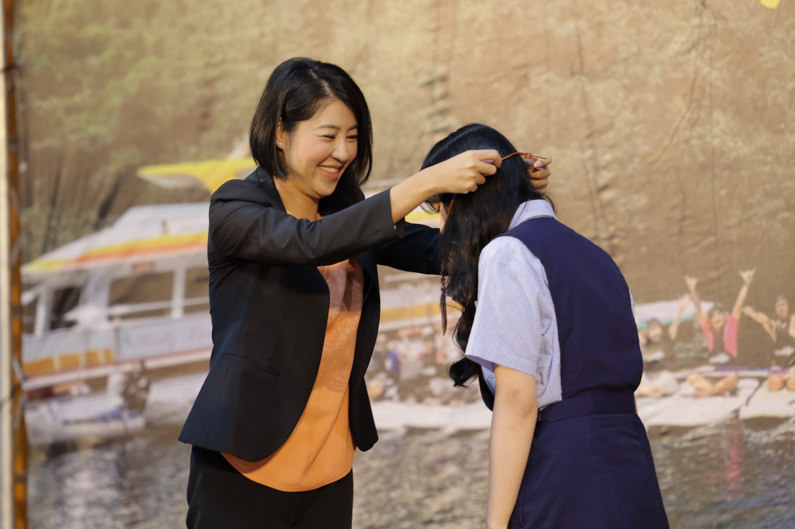 other image1-460 Graduates Received Awards at Joint Presentation Ceremony for County Mayor’s Award, June 18th