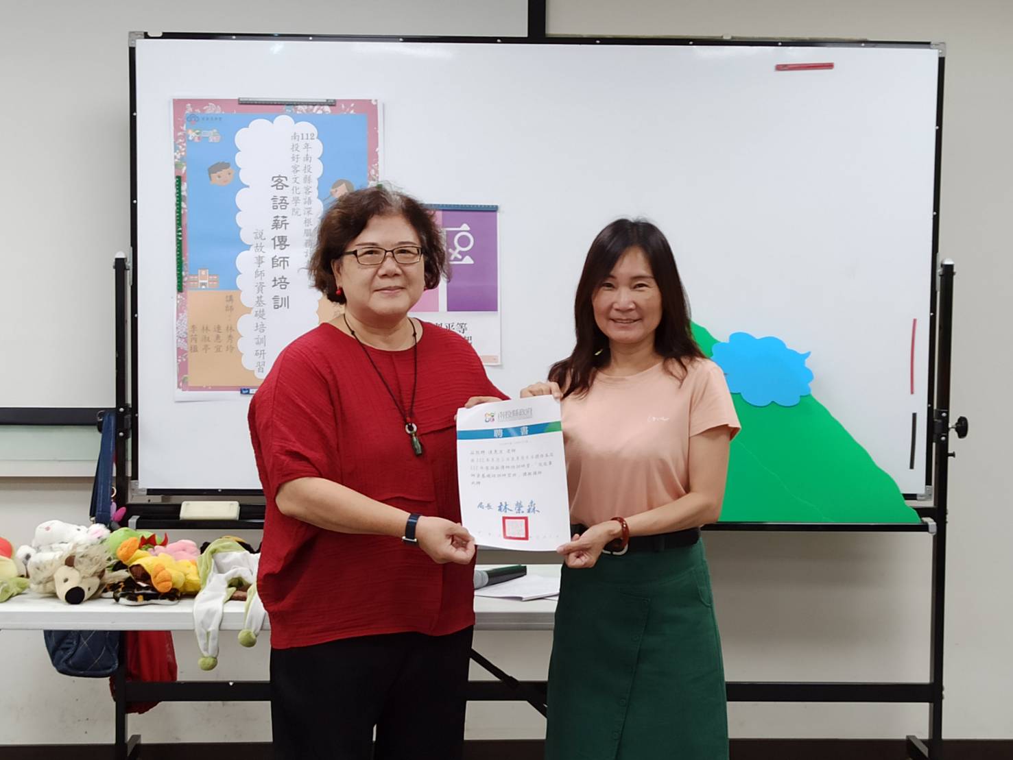 文章圖片-南投縣客語薪傳師培訓課程-說故事師資研習班8月5至6日於文化局辦理