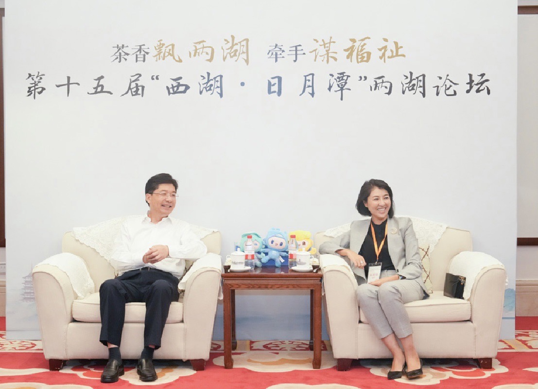other image4-County Mayor Hsu ShuHua Sold Agricultural Products to China with NT$1,025 Millions Contracts. First Order of NT$400 Millions Signed Successfully in Hangzhou, July 17th