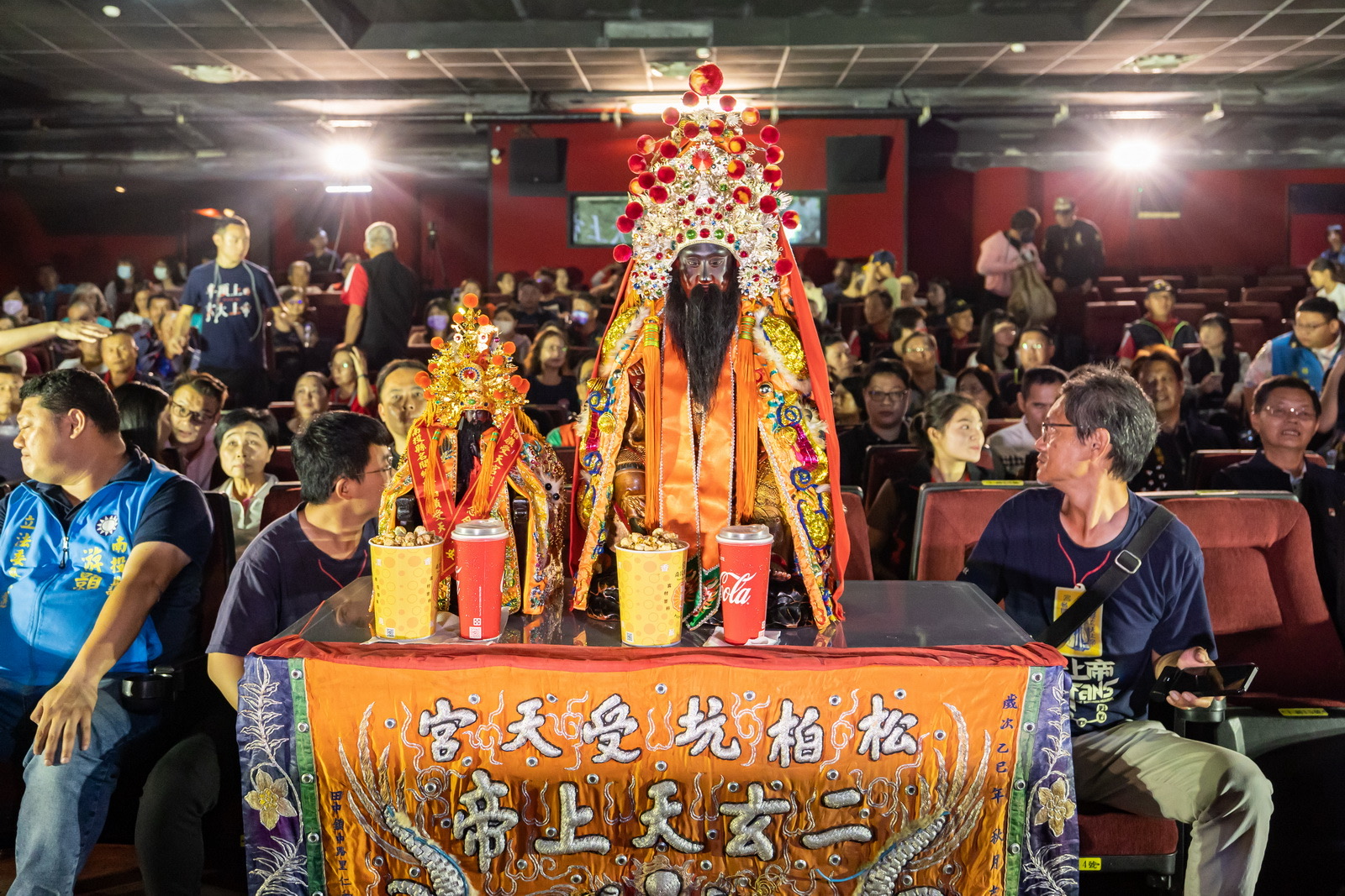 (開新視窗)連至 花絮3 完整照片