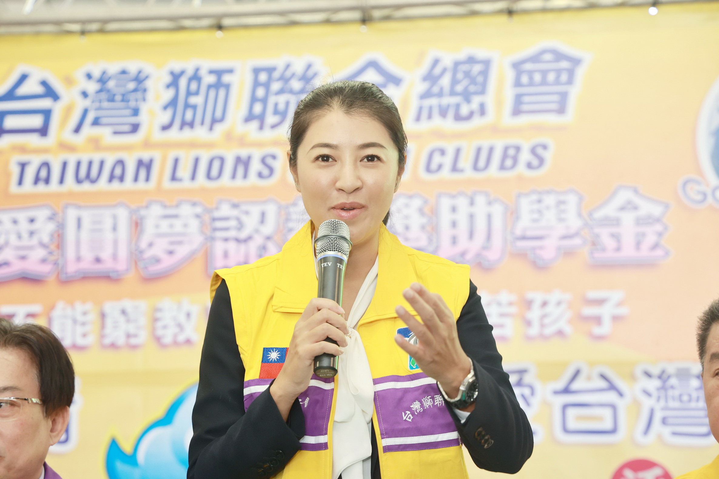 圖片-台灣獅總會捐款助29校83位學生圓夢 許縣長感謝助學義舉