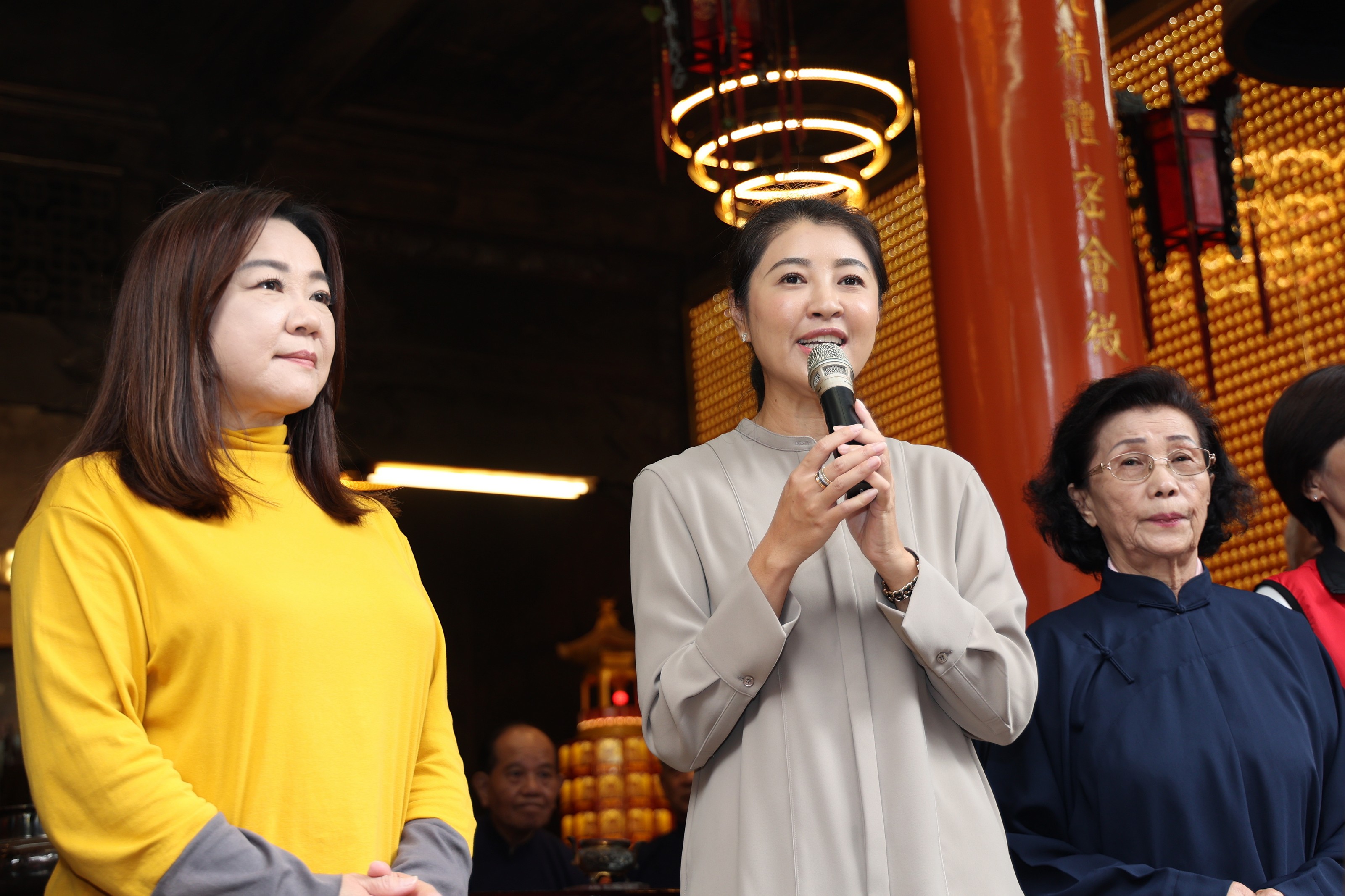 圖片-埔里寶湖宮天地堂地母廟歡慶地母至尊聖誕 許縣長虔誠「獻午敬」 感恩地母聖尊庇佑信眾造福地方