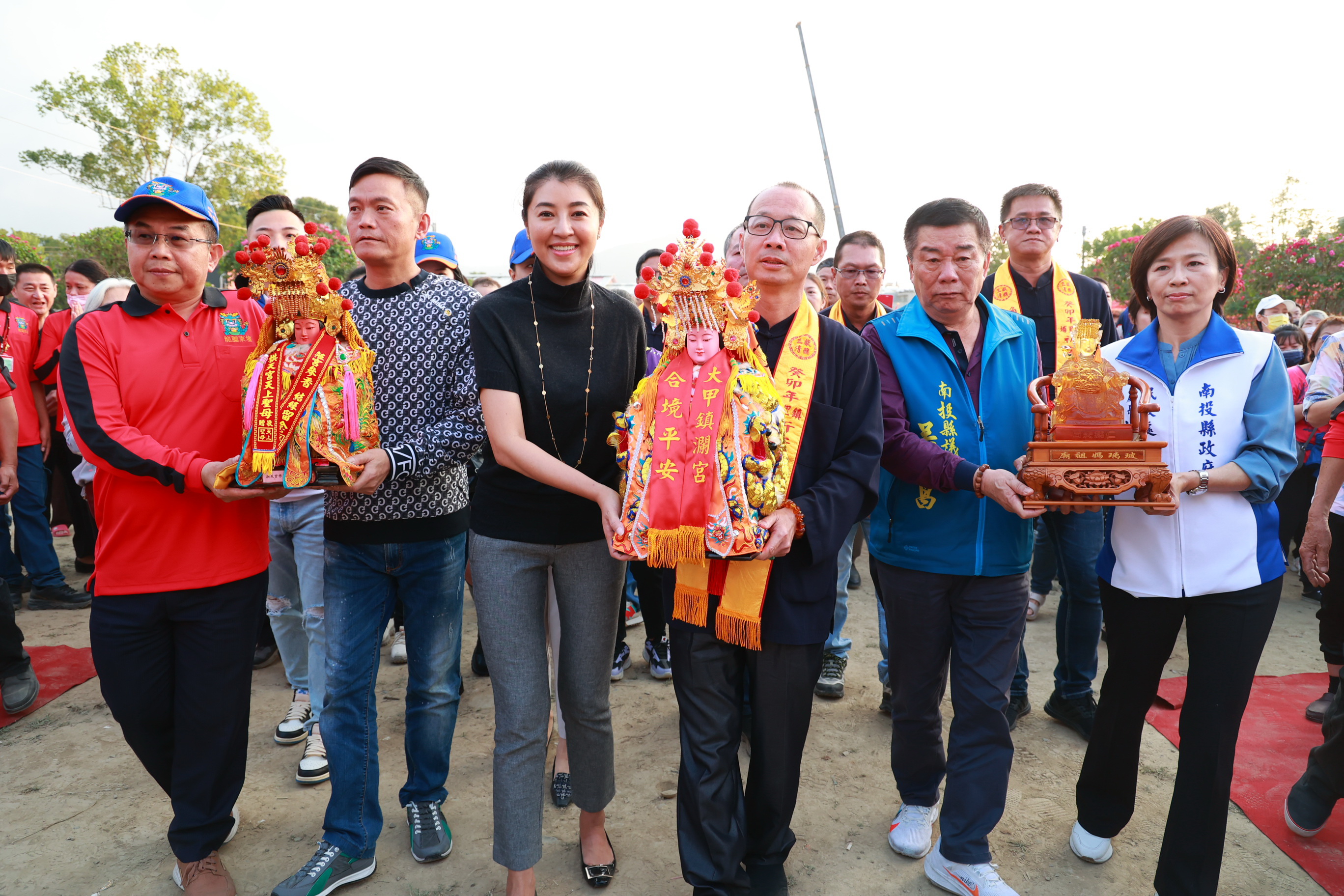 圖片-埔里三獻清醮 縣長於東壇恭迎友宮媽祖聖駕
