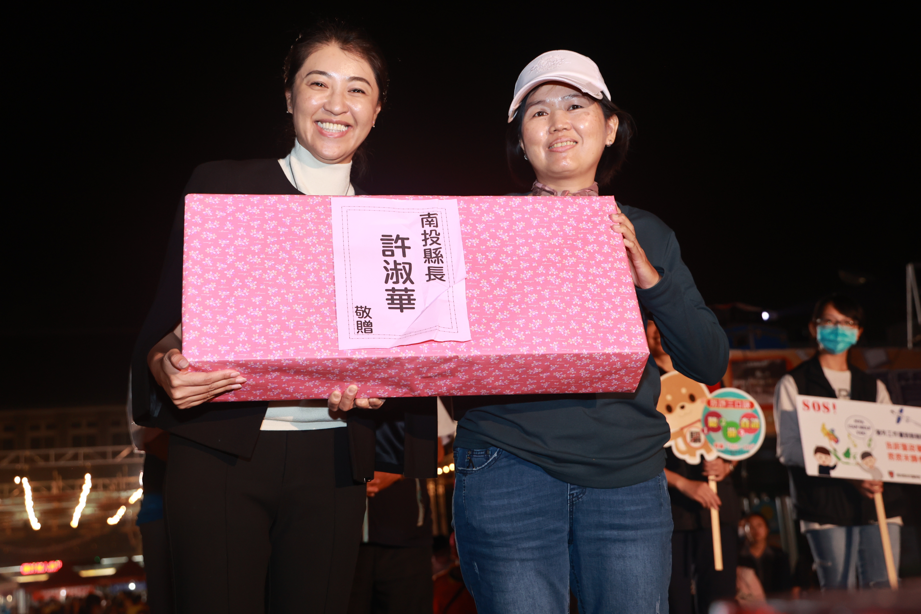 圖片-彰明電子「讓愛傳出去」 草屯僑光國小聖誕樹點燈喜迎聖誕節