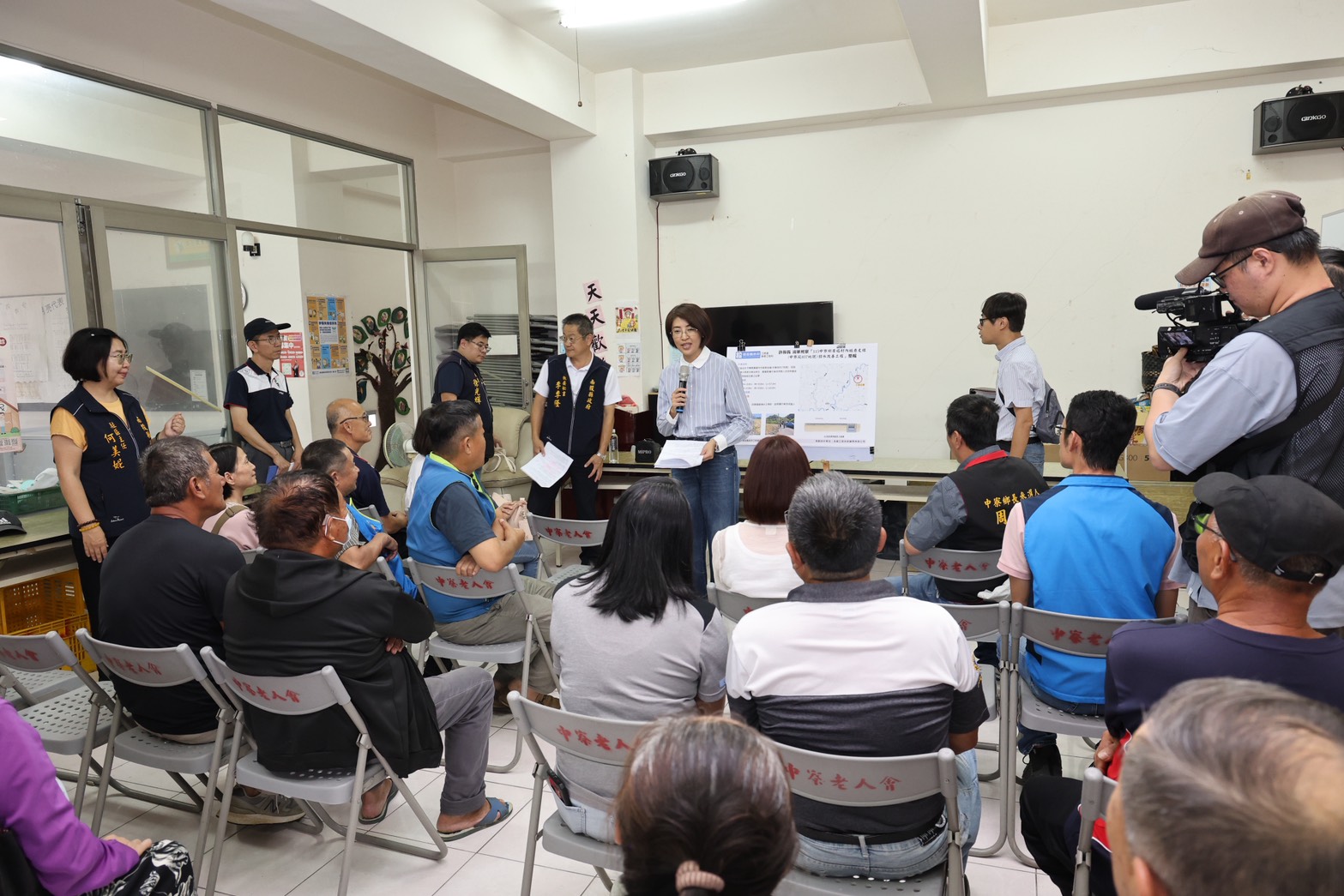 相關圖片5-中寮鄉15處農水路急需改善 許縣長會勘核撥2,297萬9千餘元改善