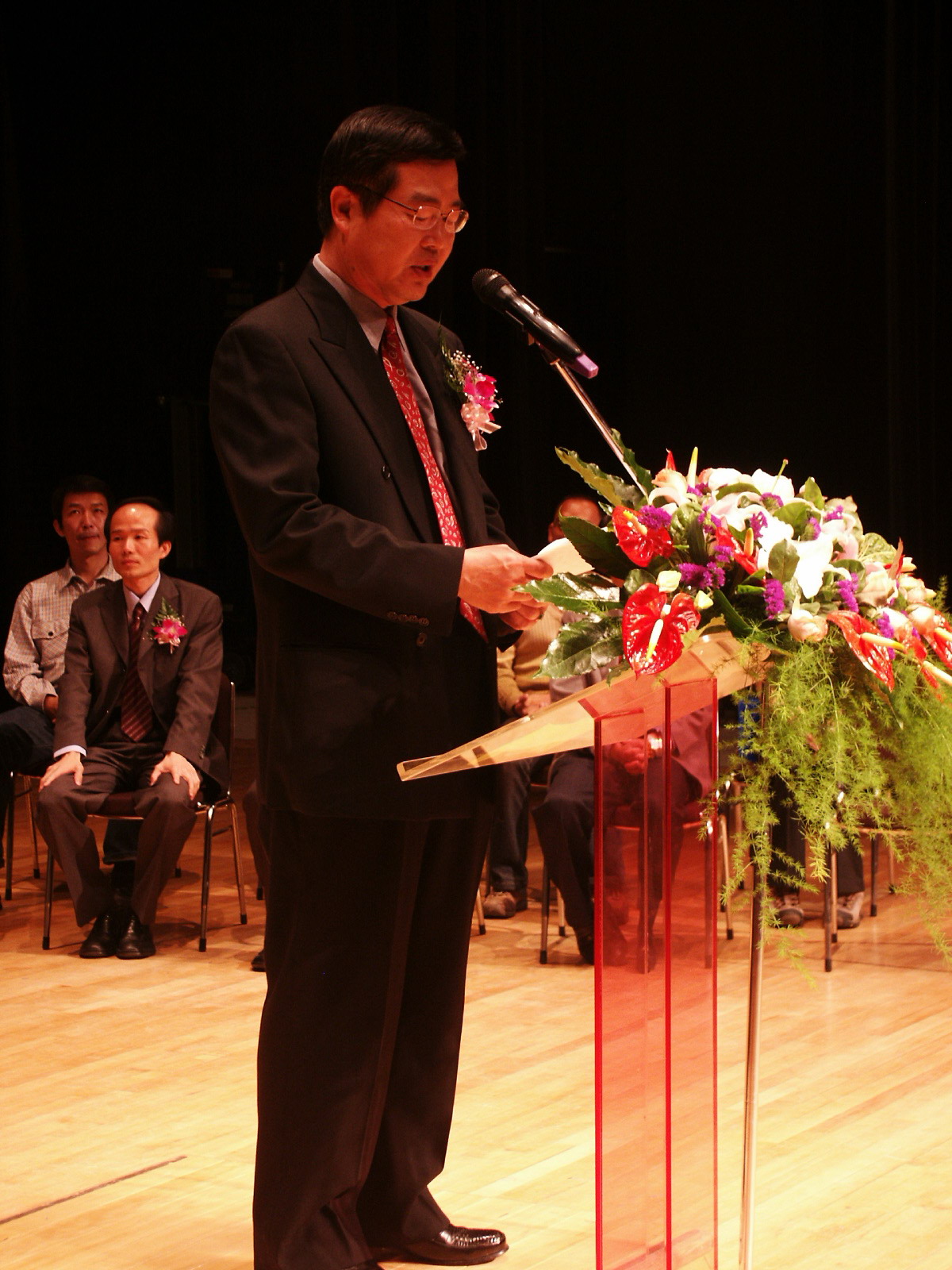 圖片-李縣長主持本縣2005學年度第二學期社區大學聯合開學典禮