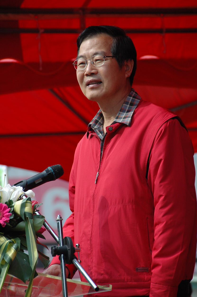 圖片-把美麗帶著走！花卉嘉年華花車遊行吸引大批民眾參觀