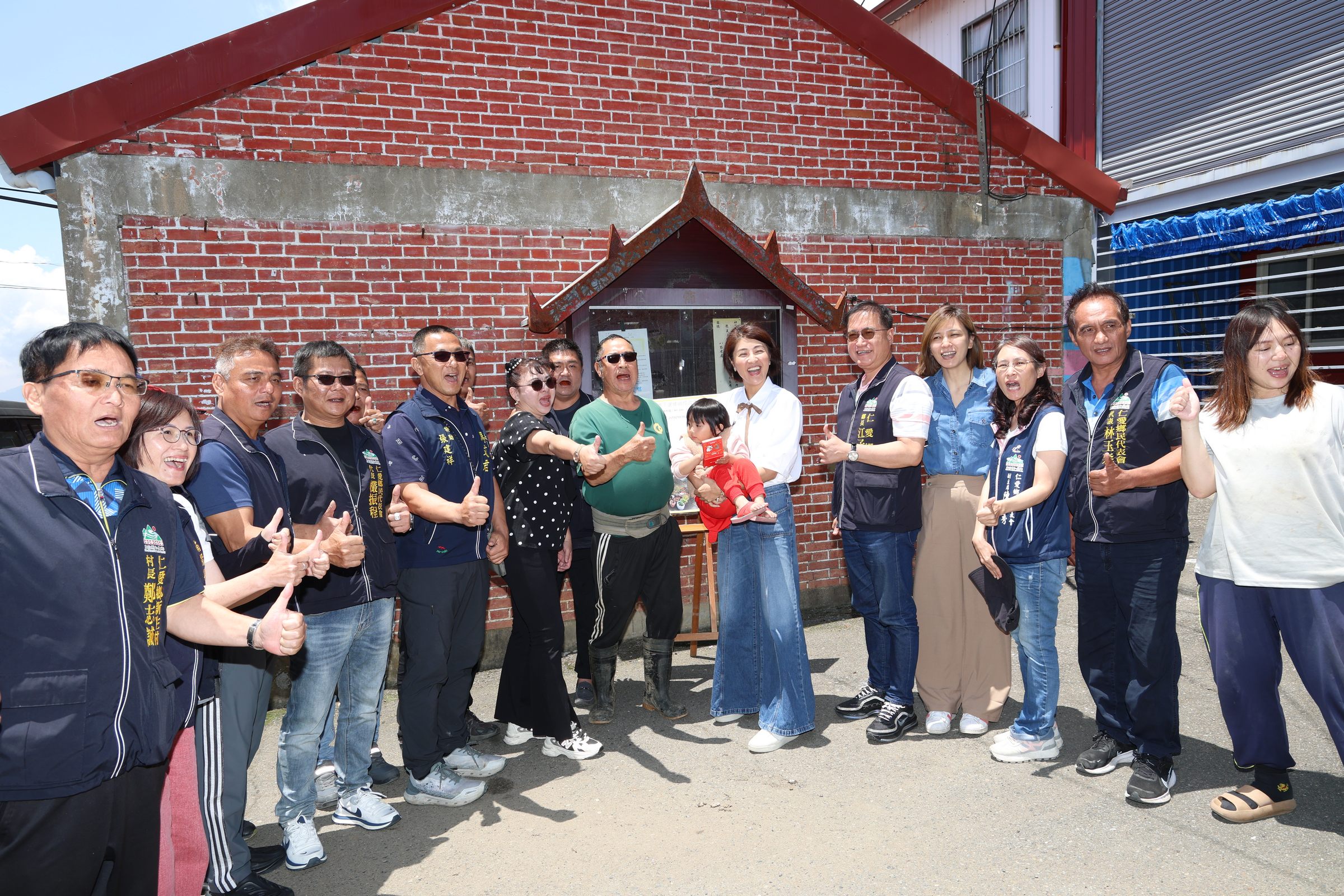 圖片-許縣長會勘仁愛簽核25件逾4千萬元改善工程  投89線14K新闢截彎取直高架橋爭取中央逾3億元補助