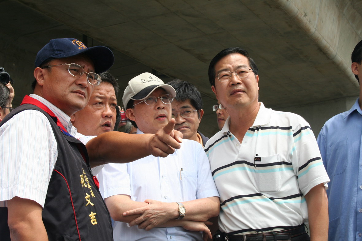 圖片-閣揆南投勘災  盼牛眠橋整建能一次解決相關問題