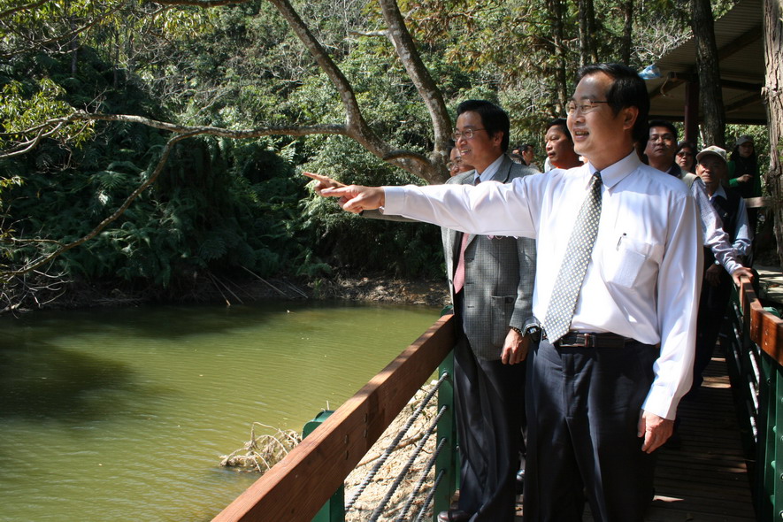 圖片-頭社水庫及遊憩步道13日正式開放 李縣長期許整合農村再生成功經驗打造南投新樂園