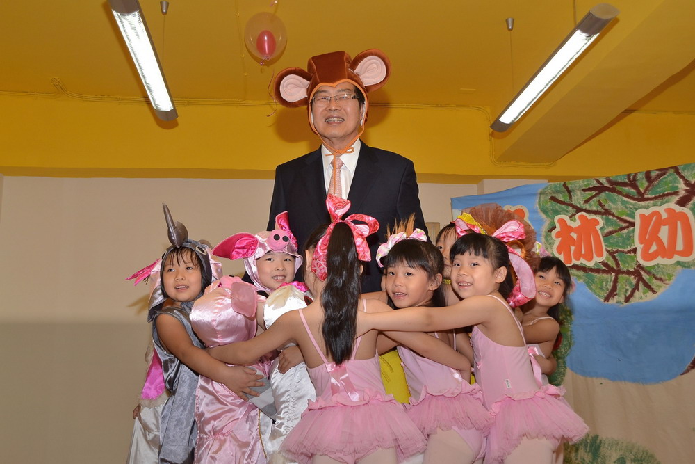 圖片-縣府完成全縣14座圖書館「Bookstart0-3歲閱讀起步走」專區建置