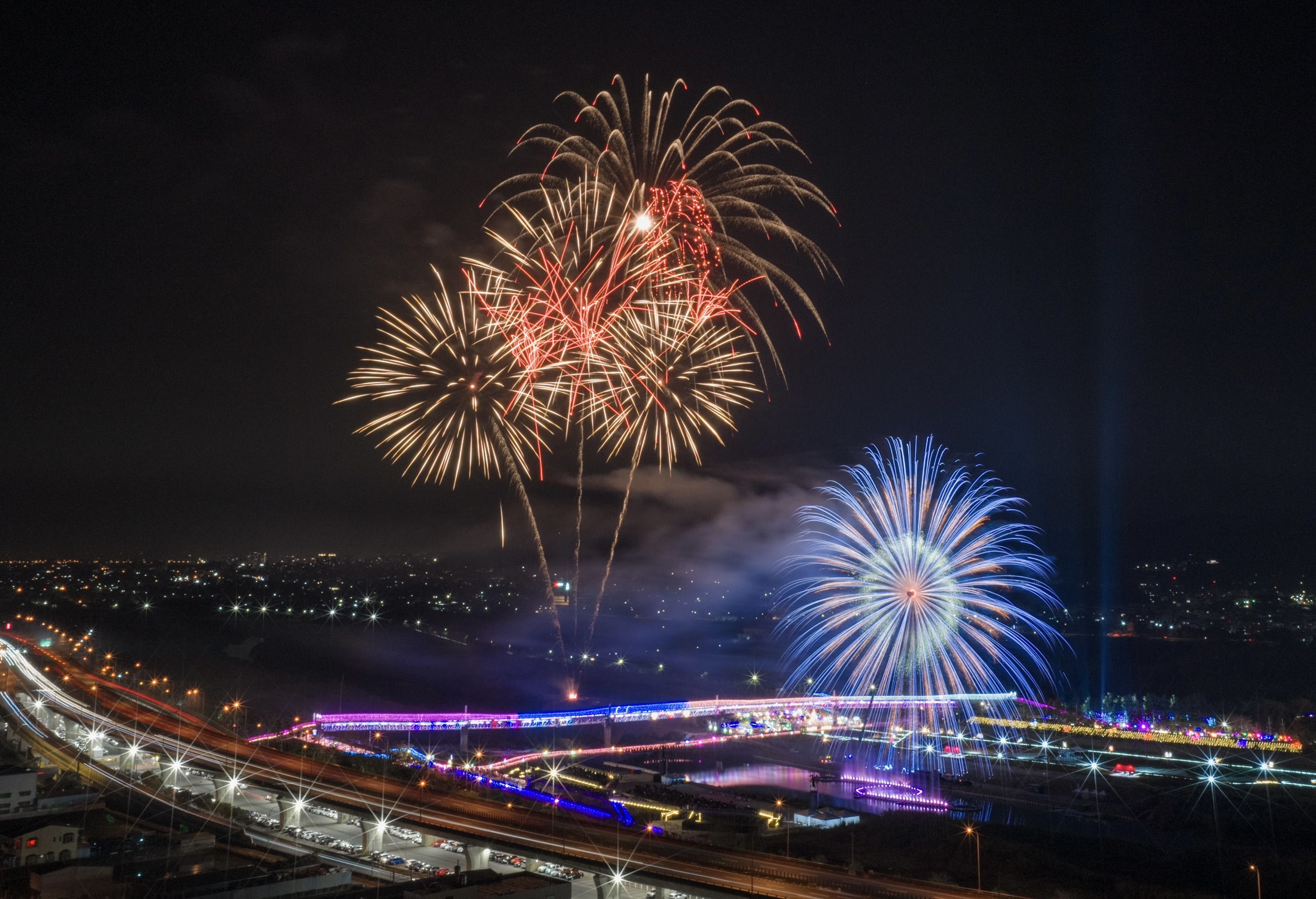 相關圖片8-南投燈會情人節浪漫開幕    駿馬、飛馬雙主燈破紀錄