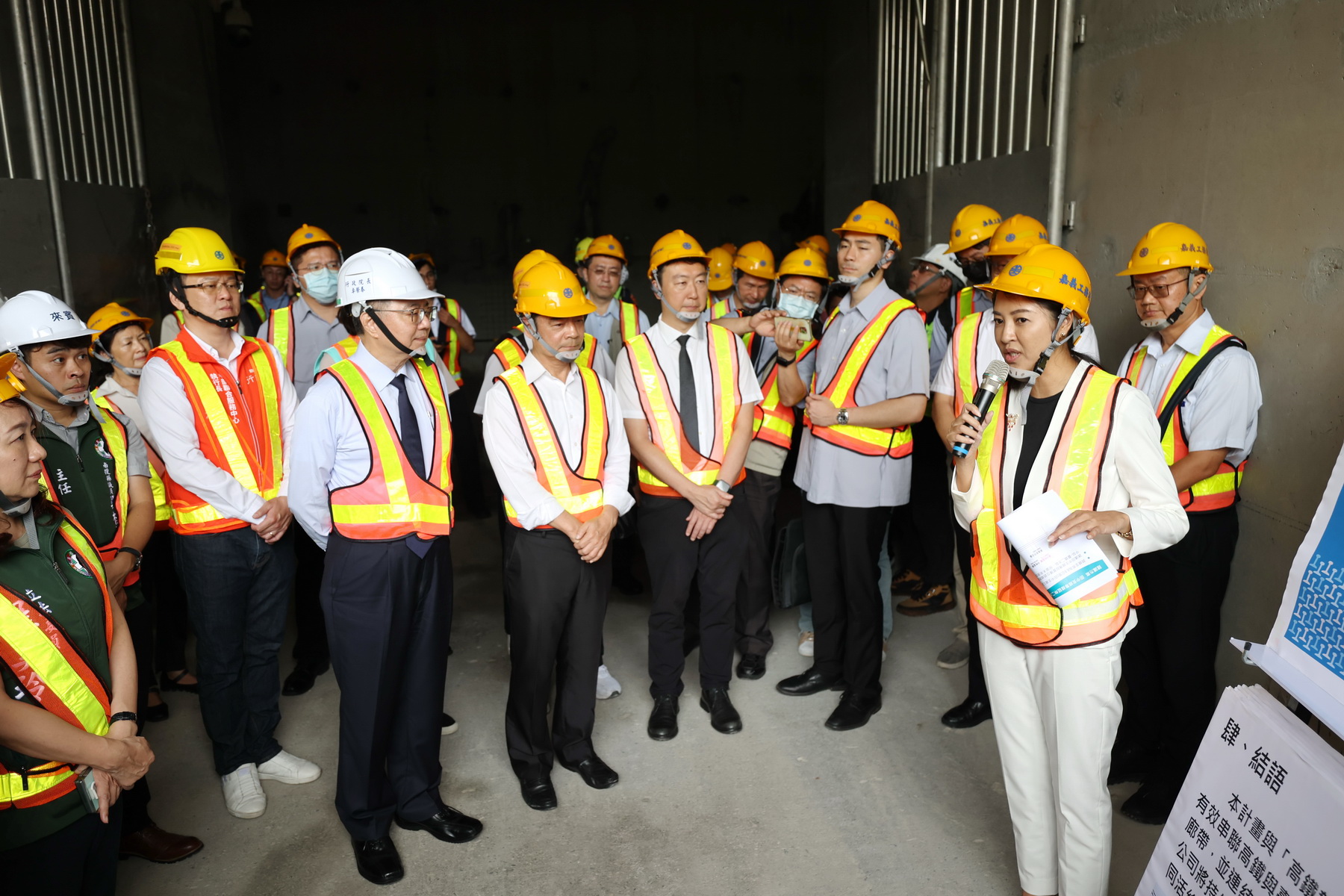 other image4-Premier Cho and County Mayor Hsu Attended Launching Ceremony of Cancer Treatment Center of Nantou Hospital and Inspected Jiji Railway for Improvement Project, August 20th