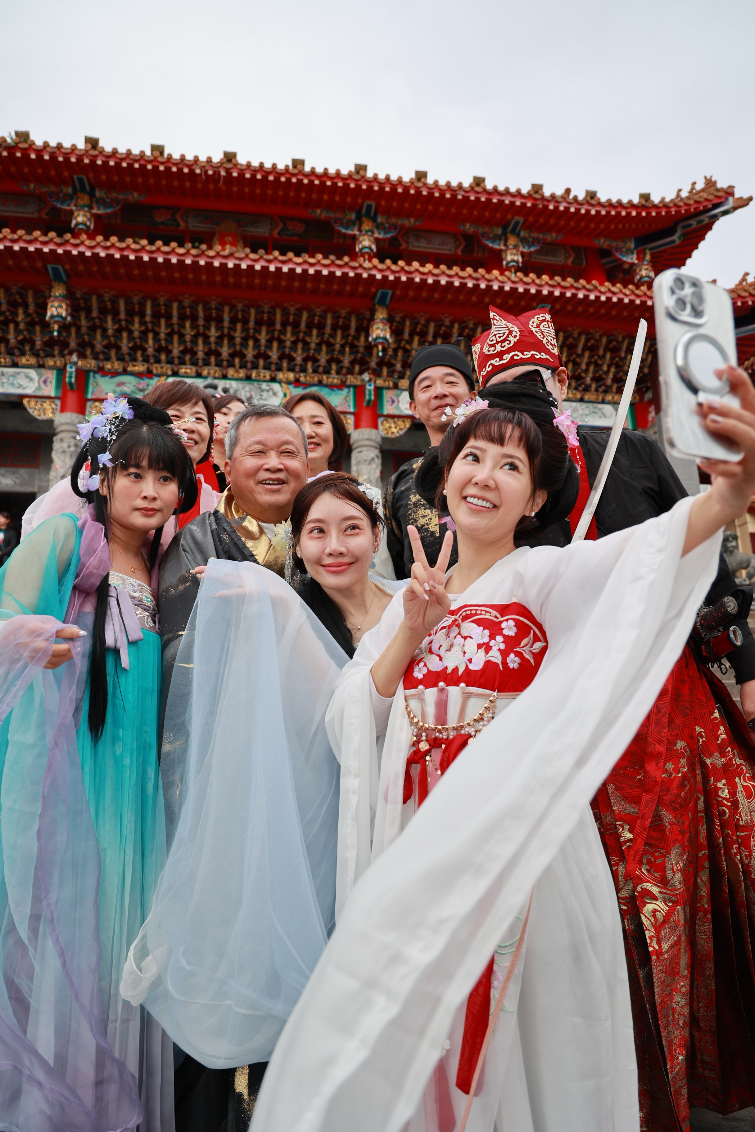 相關圖片3-結合漢服推廣宗教文化觀光  台灣寺廟文化藝術節文武廟熱鬧登場