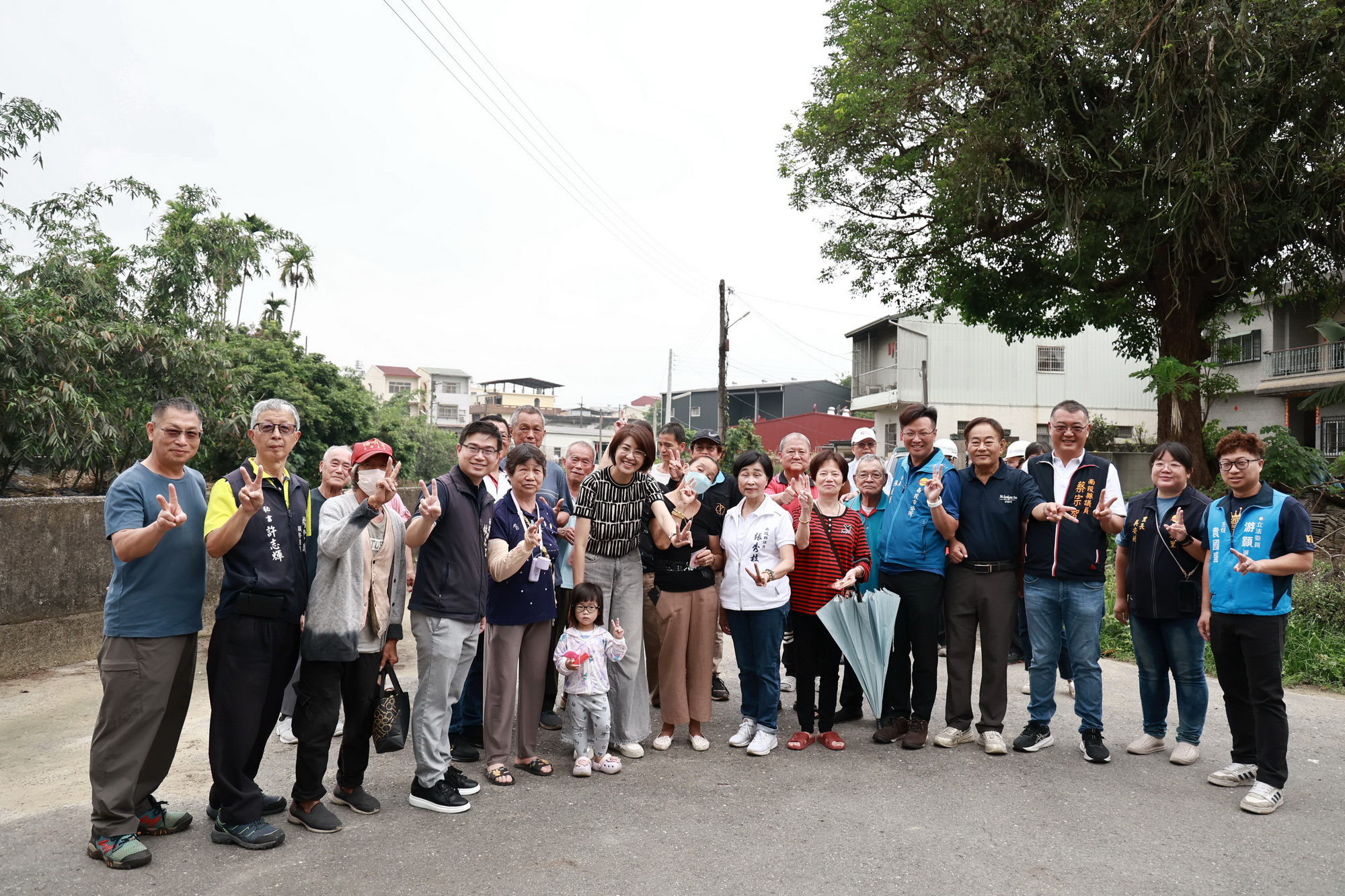 相關圖片5-許縣長會勘南投市10件道路排水工程  將投入1800多萬元改善