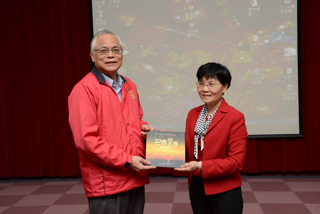 圖片-巴南區文化交流團北燈區表演  呈現四川傳統藝術