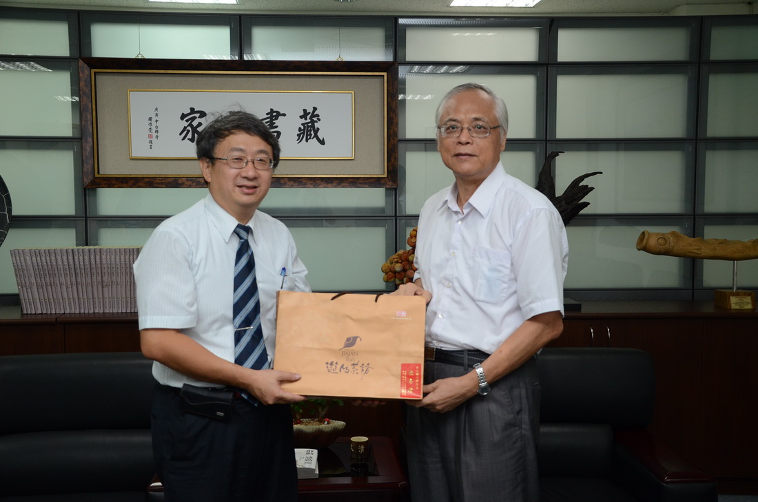 圖片-投醫院長拜會代理縣長  共同為本縣謀福利