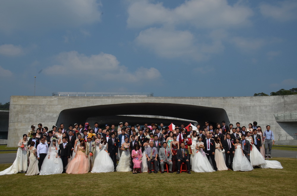 相關圖片1-日月潭水陸空創意婚禮  南投縣集團結婚浪漫溫馨