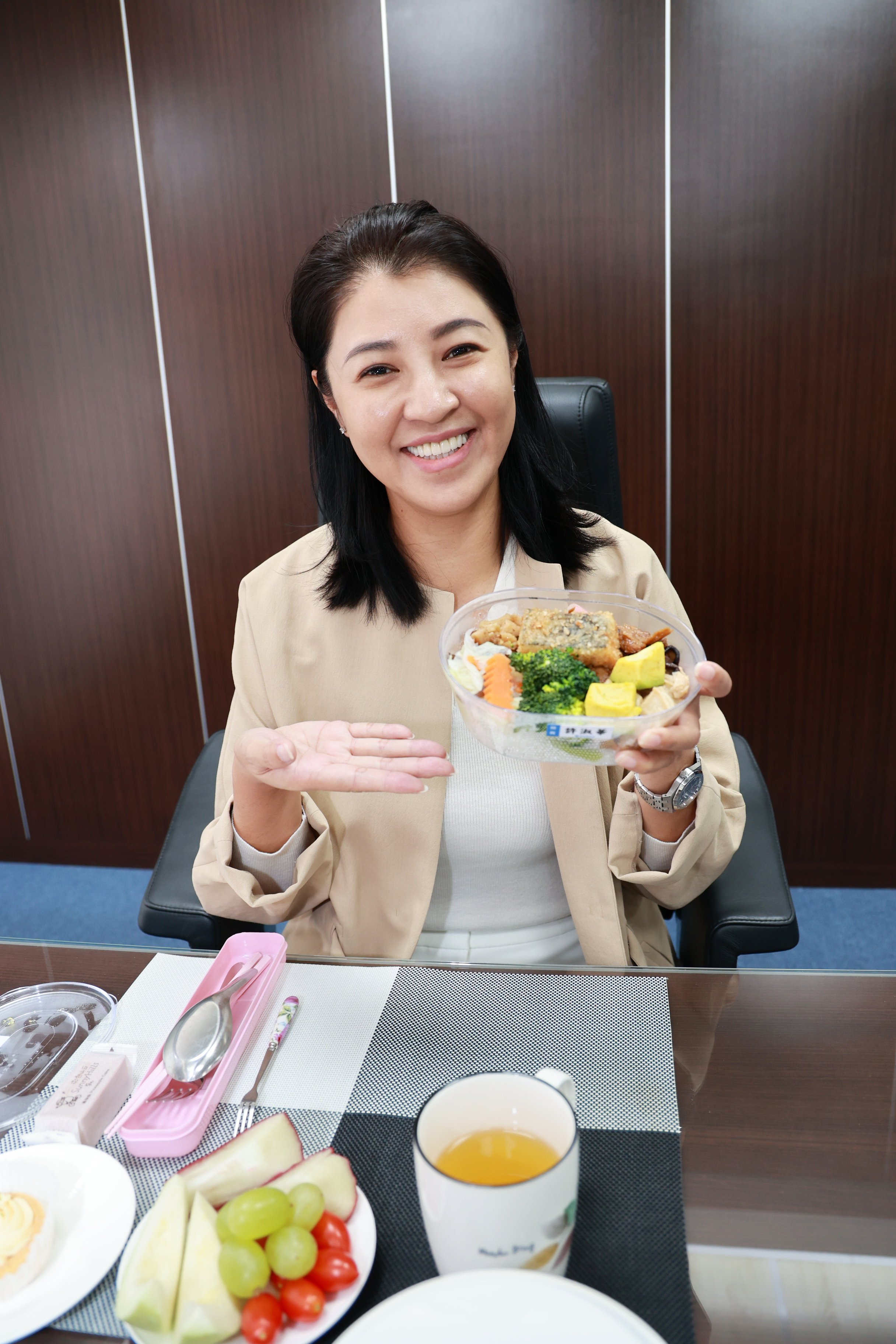 圖片-茹素愛地球      縣府、慈濟、廣隆推動「每周一日素」