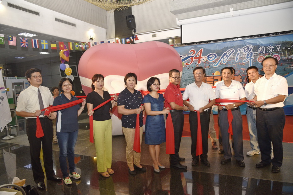 相關圖片1-日月潭萬人泳渡邁入第34屆  馬前總統2度報名挑戰