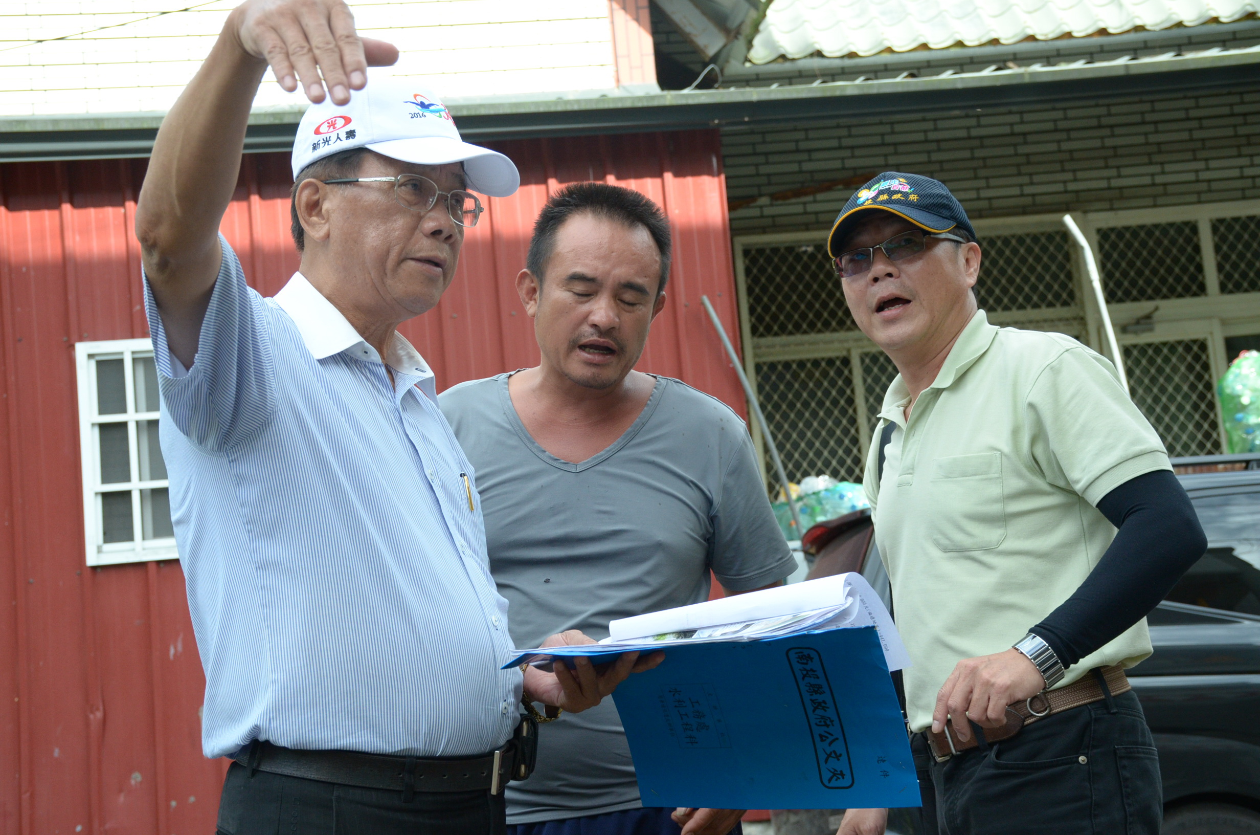 圖片-強颱來襲 林縣長至仁愛鄉合作村及大同村多處崩塌地點會勘