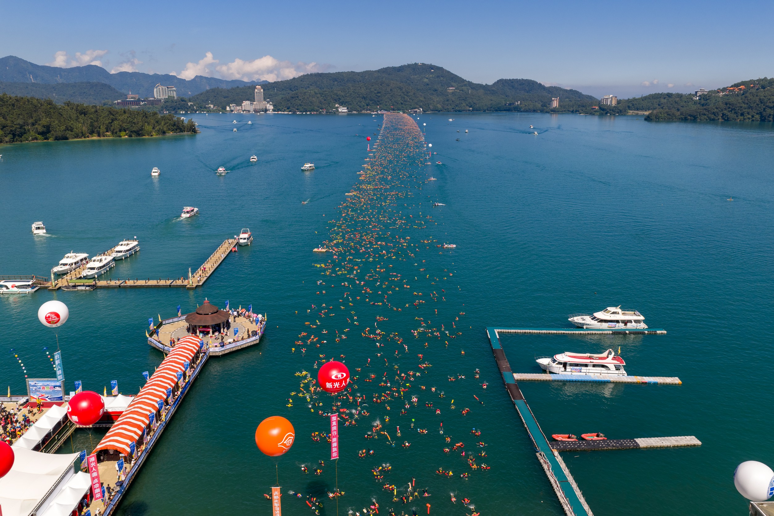 other image3-Sun Moon Lake International Cross-lake Swimming Carnival Takes Place with 24,736 Swimmers, Sep. 28th