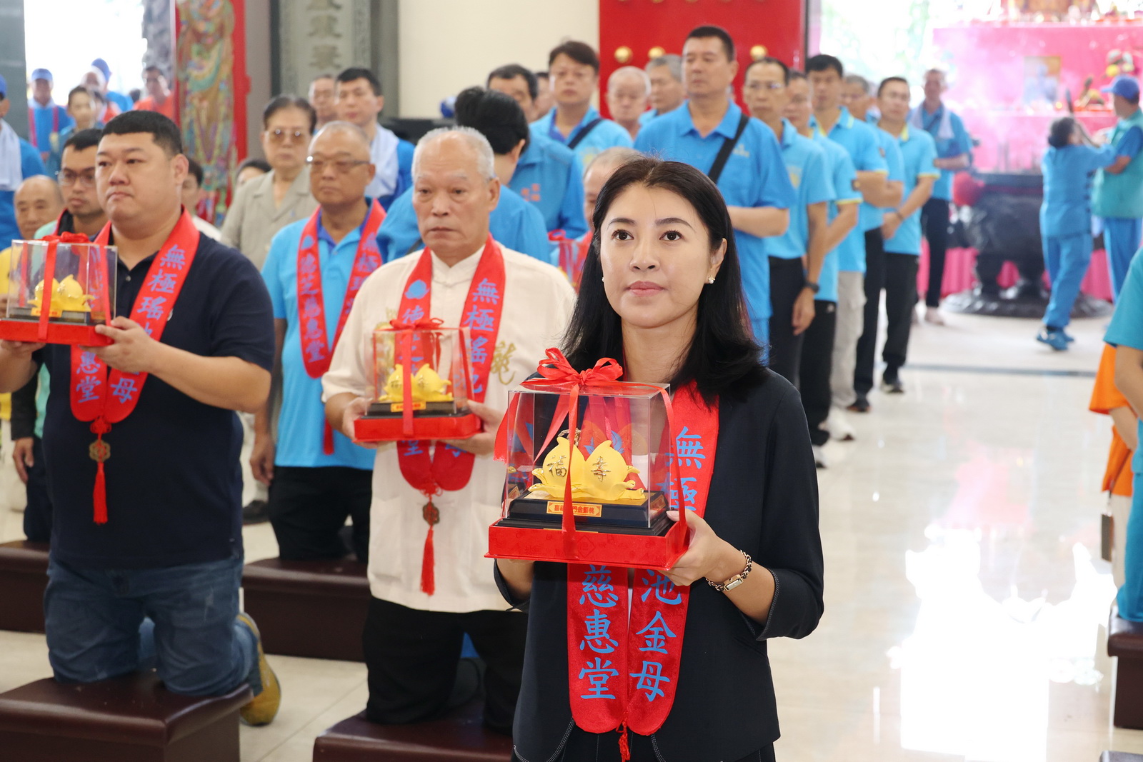 文章圖片-名間德芝慈惠堂祈安遶境團拜　許縣長為南投祈福