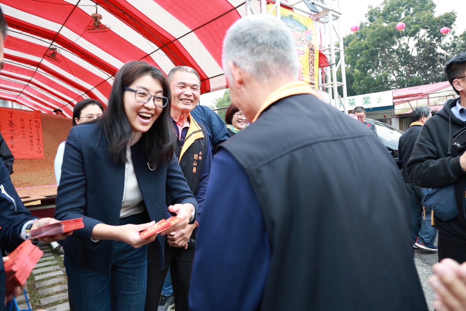 相關圖片1-鹿谷永隆開山廟慶祝開山聖王聖誕暨重建142週年 許縣長獻香祈福
