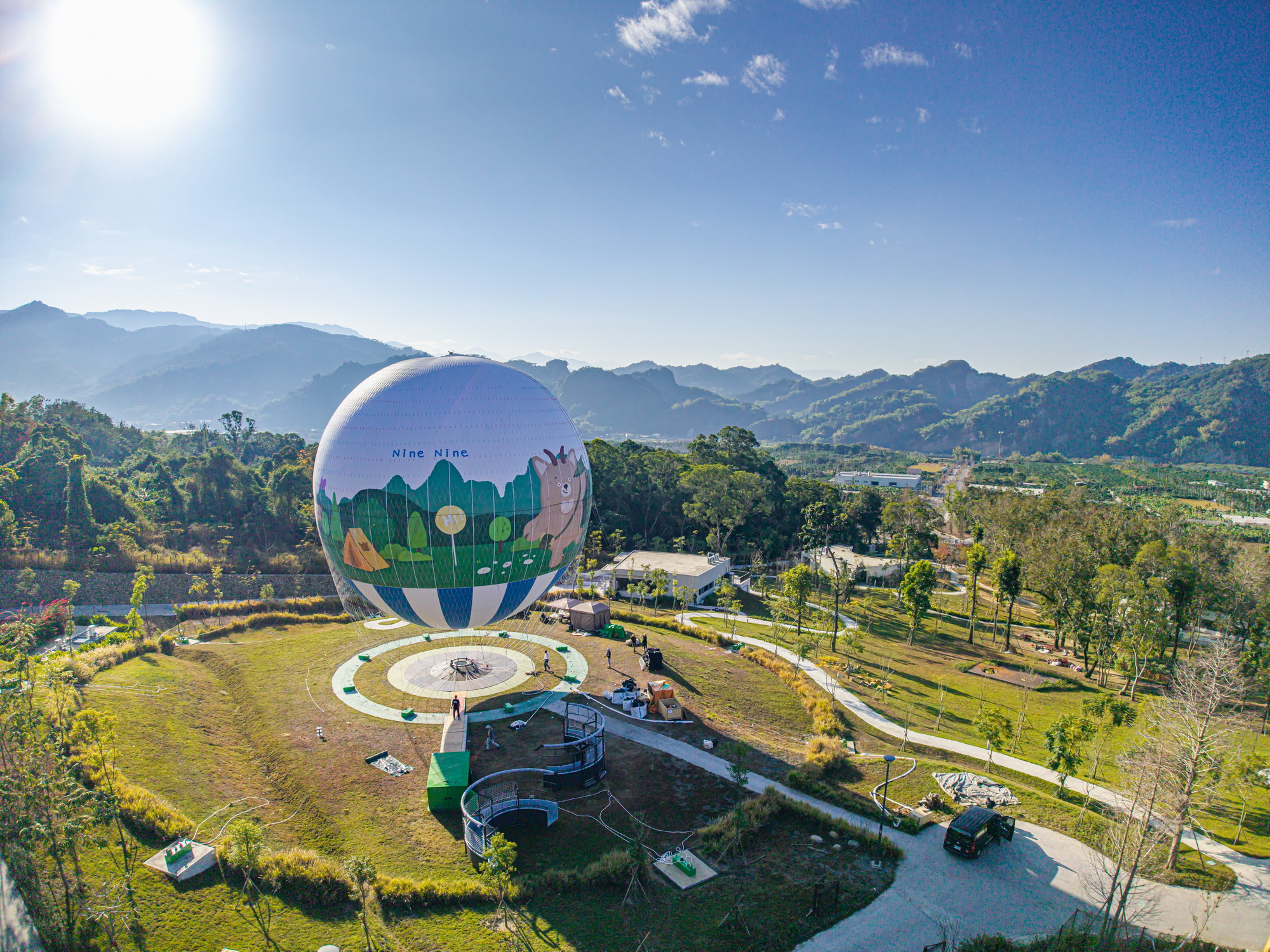 相關圖片4-九九峰氦氣球組裝完成　外型29日搶先曝光