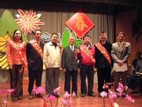 圖片-林縣長頒匾額給獲全國神農獎4位農家 
