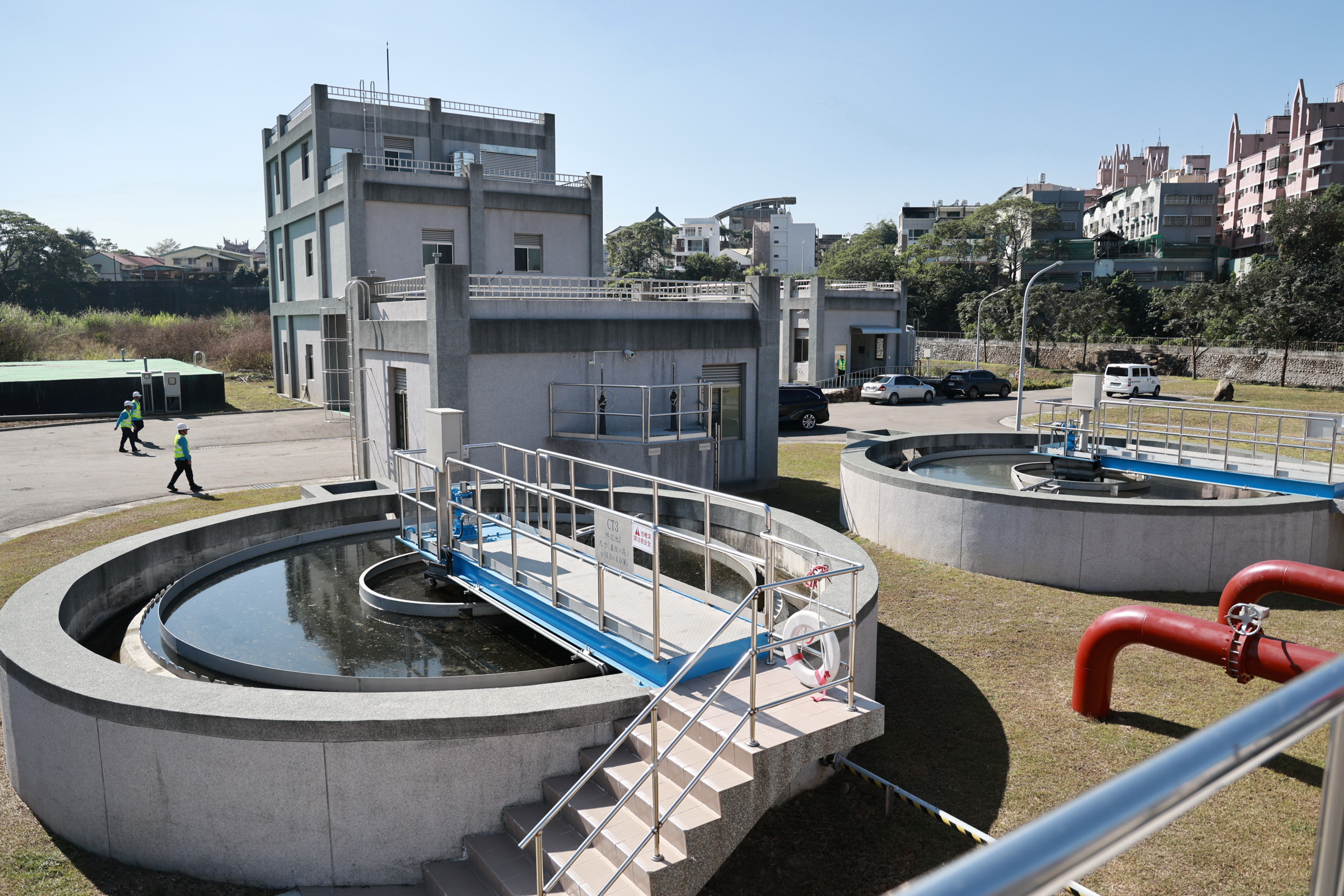 相關圖片4-許縣長主持竹山水資源回收中心通水典禮