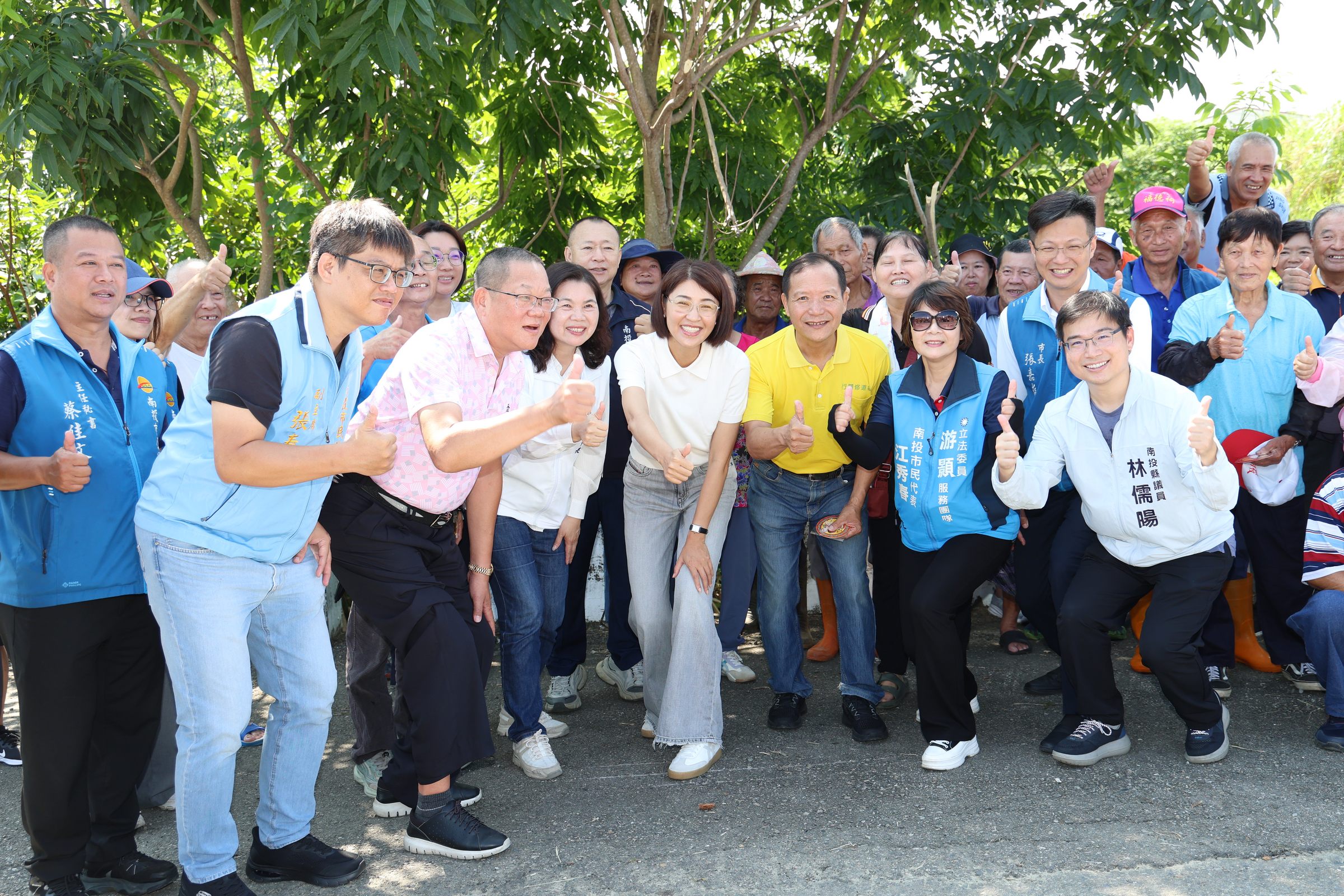 相關圖片3-許縣長率隊會勘南投市14項地方建設簽核逾2,100萬元經費　  傾聽民意解決民瘼 打造安全宜居生活環境