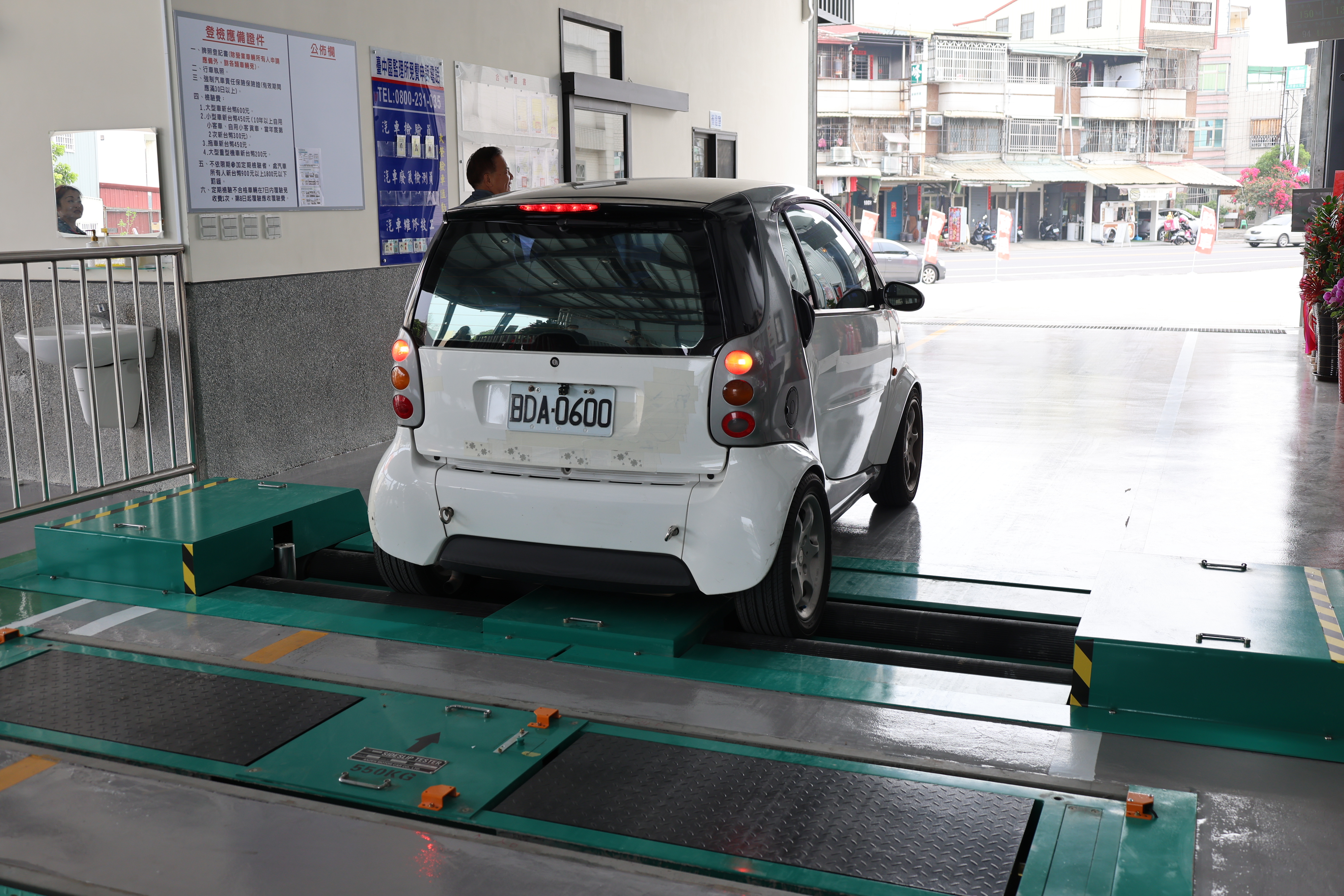 相關圖片4-守護藍天新夥伴！南投縣新增汽油車排氣檢驗站