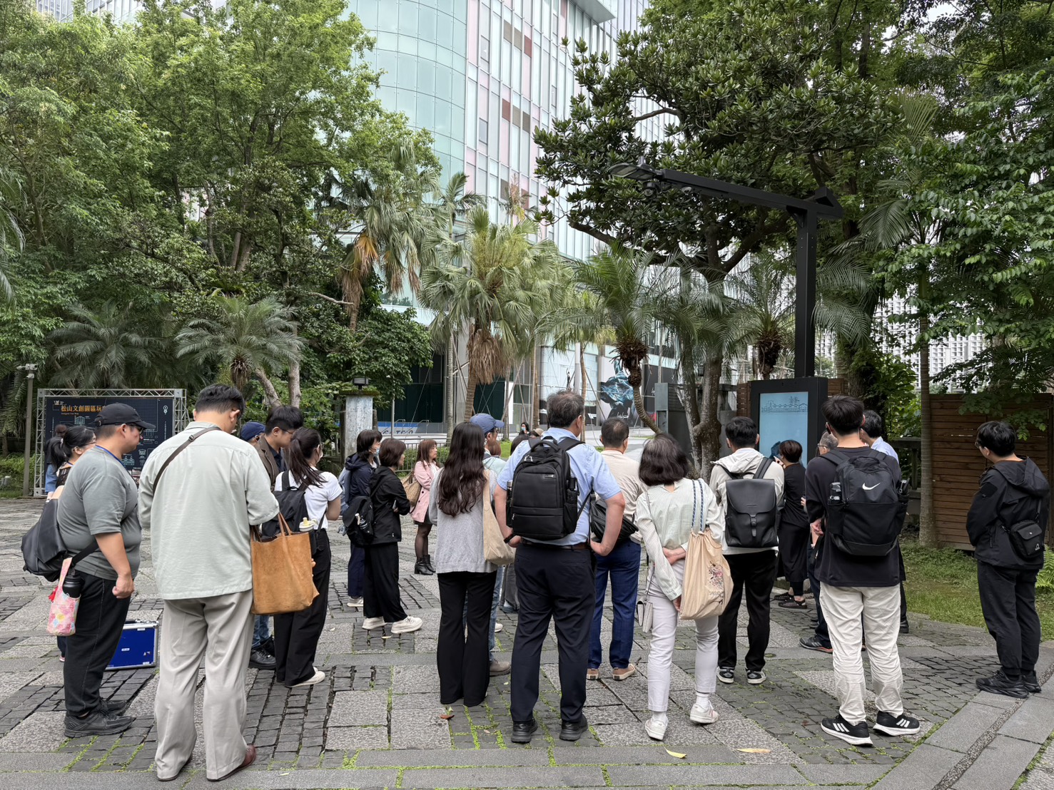 相關圖片2-1150504南投智慧樞紐建設轉型參訪活動