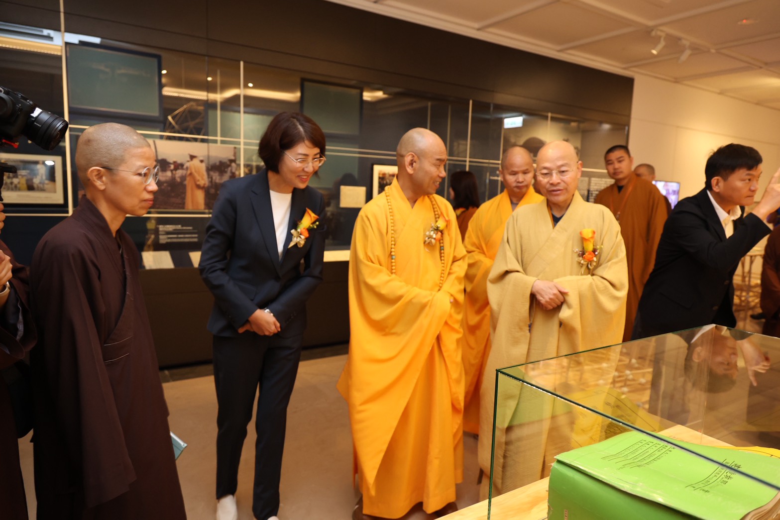 相關圖片4-中台禪寺「仰懷宗範—開山祖師圓寂十週年紀念特展」登場 許縣長出席剪綵揭幕