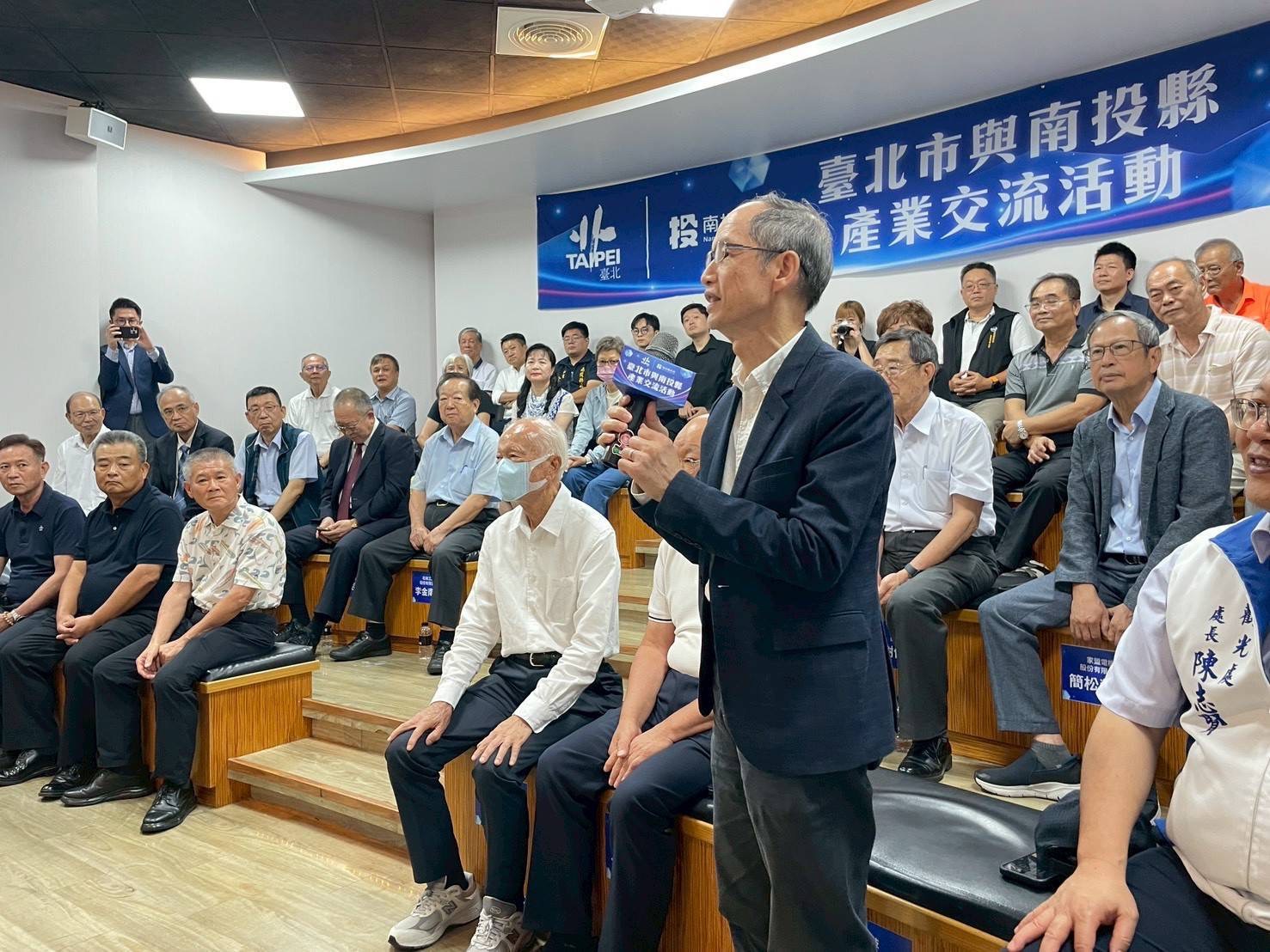 相關圖片2-臺北市與南投縣產業交流  縣長許淑華、臺北市長蔣萬安與企業代表座談
