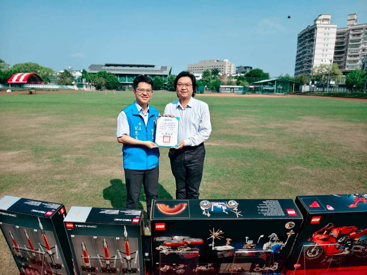 相關圖片1-師生齊飛、教學相長 南投縣滑翔機飛行競賽於24日熱鬧登場