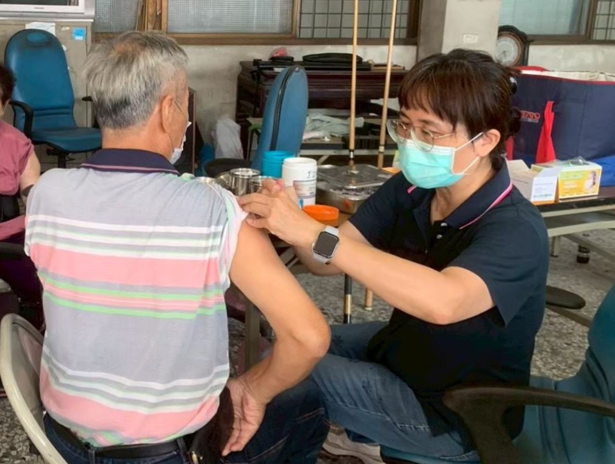 相關圖片2-長輩孩童注意！冷氣團恐誘發病毒大流行，二種疫苗可同時接種，民眾可多加利用