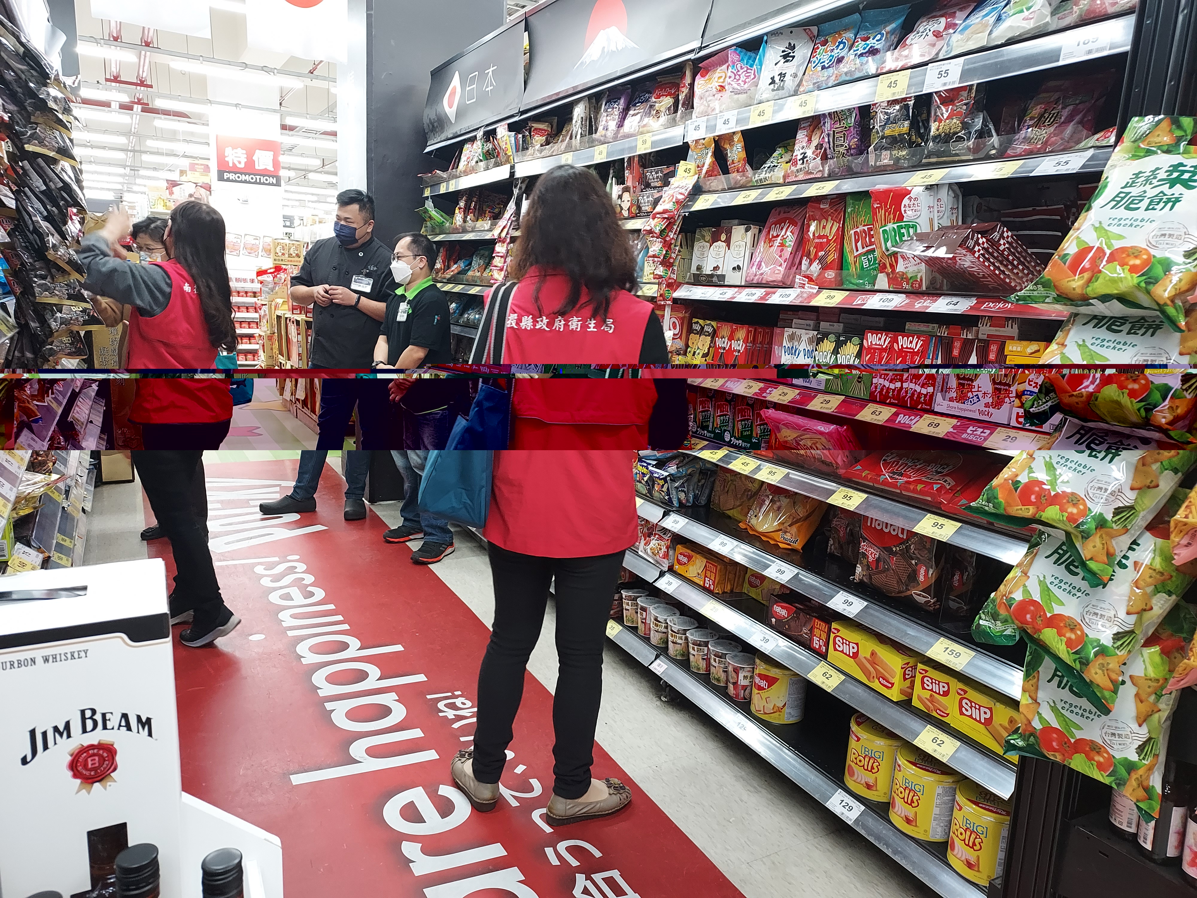 相關圖片1-政府三層把關守護食安 進口食品帶回國勿轉售