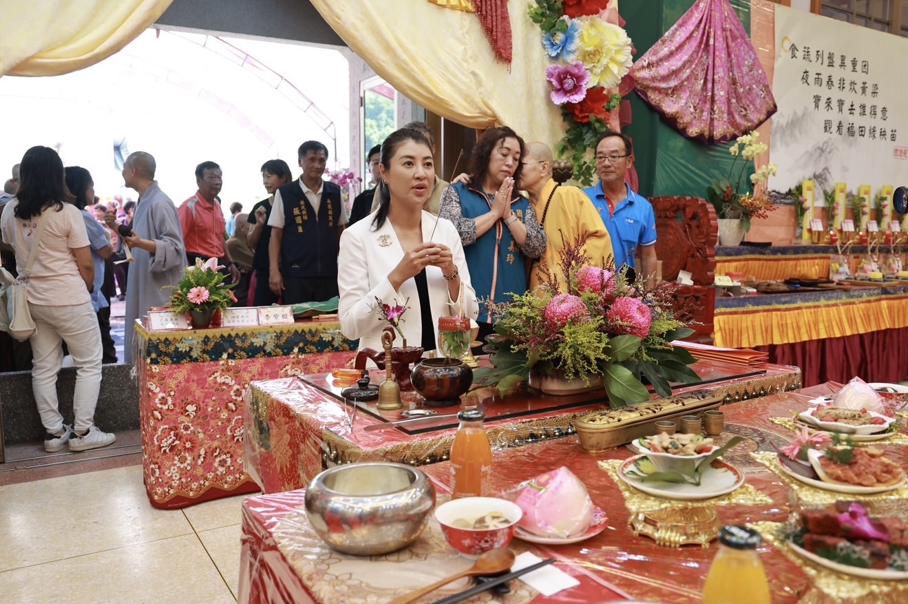 相關圖片2-東方淨苑募捐百萬助凱米受災戶重建家園 許縣長感謝善舉